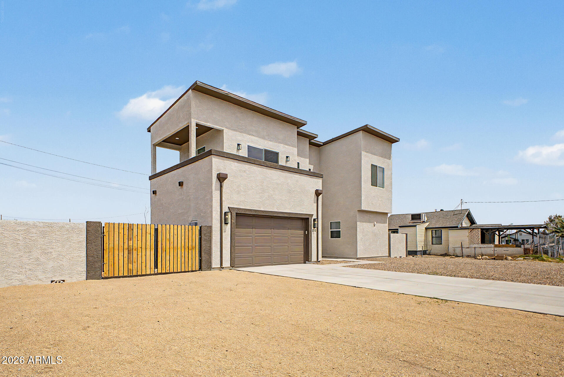 210 S 2ND Street W