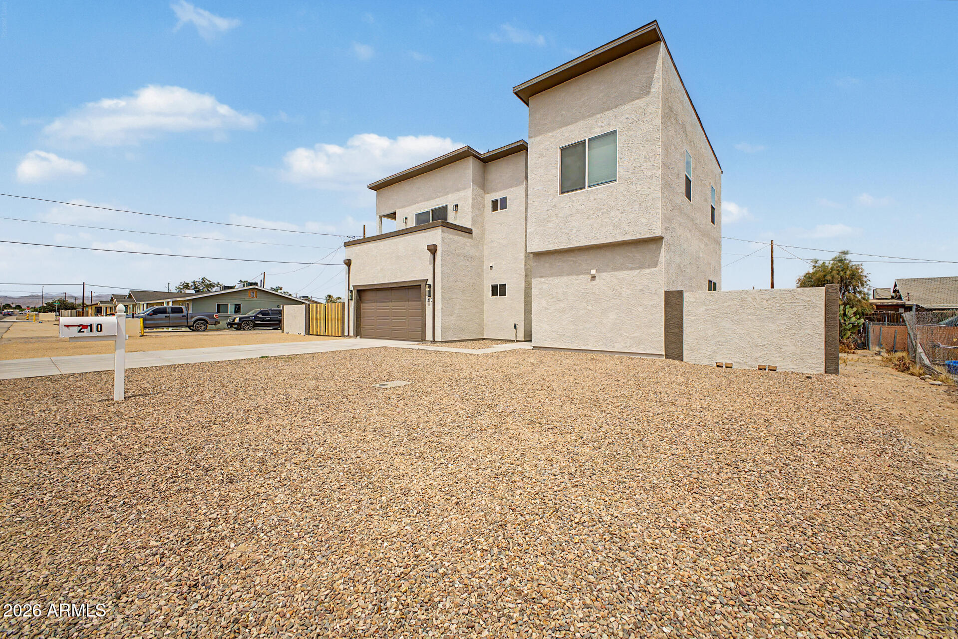 210 S 2ND Street W