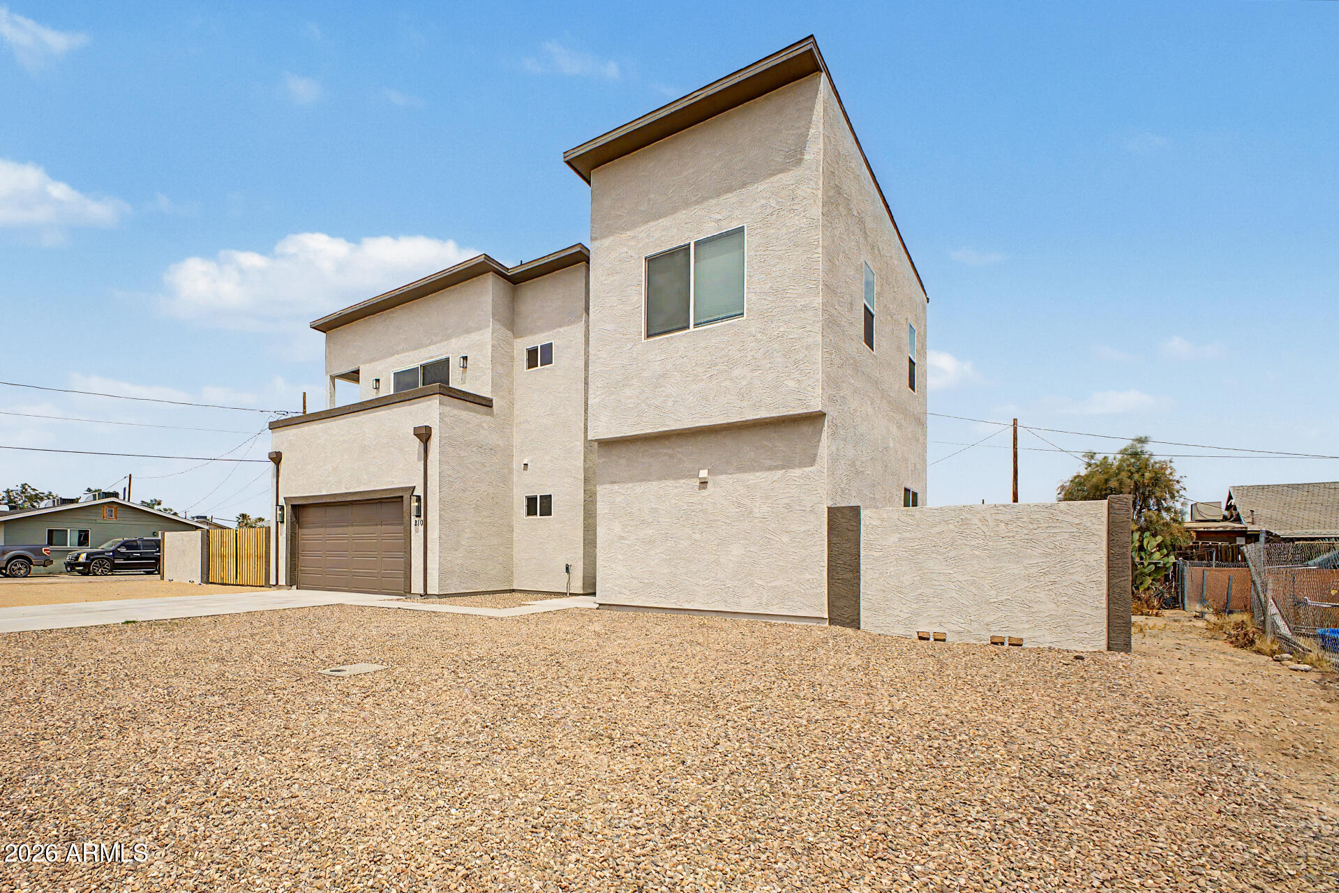210 S 2ND Street W
