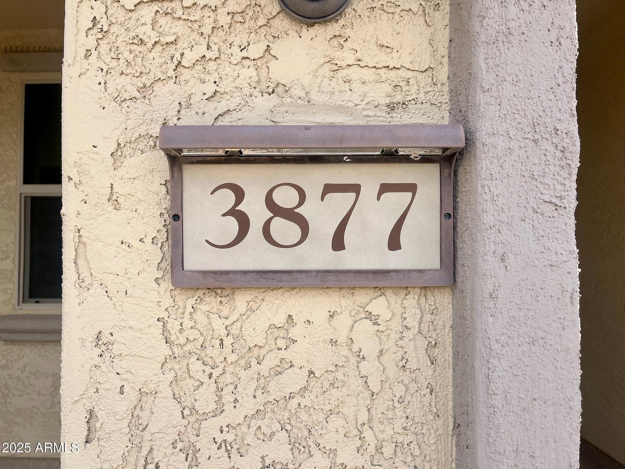 3877 N SMITHSONIAN Drive