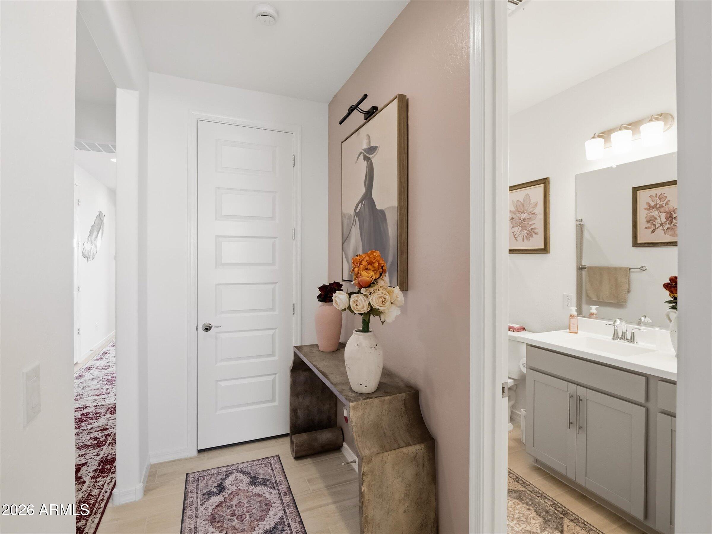 3911 E GHOST FLOWER Lane