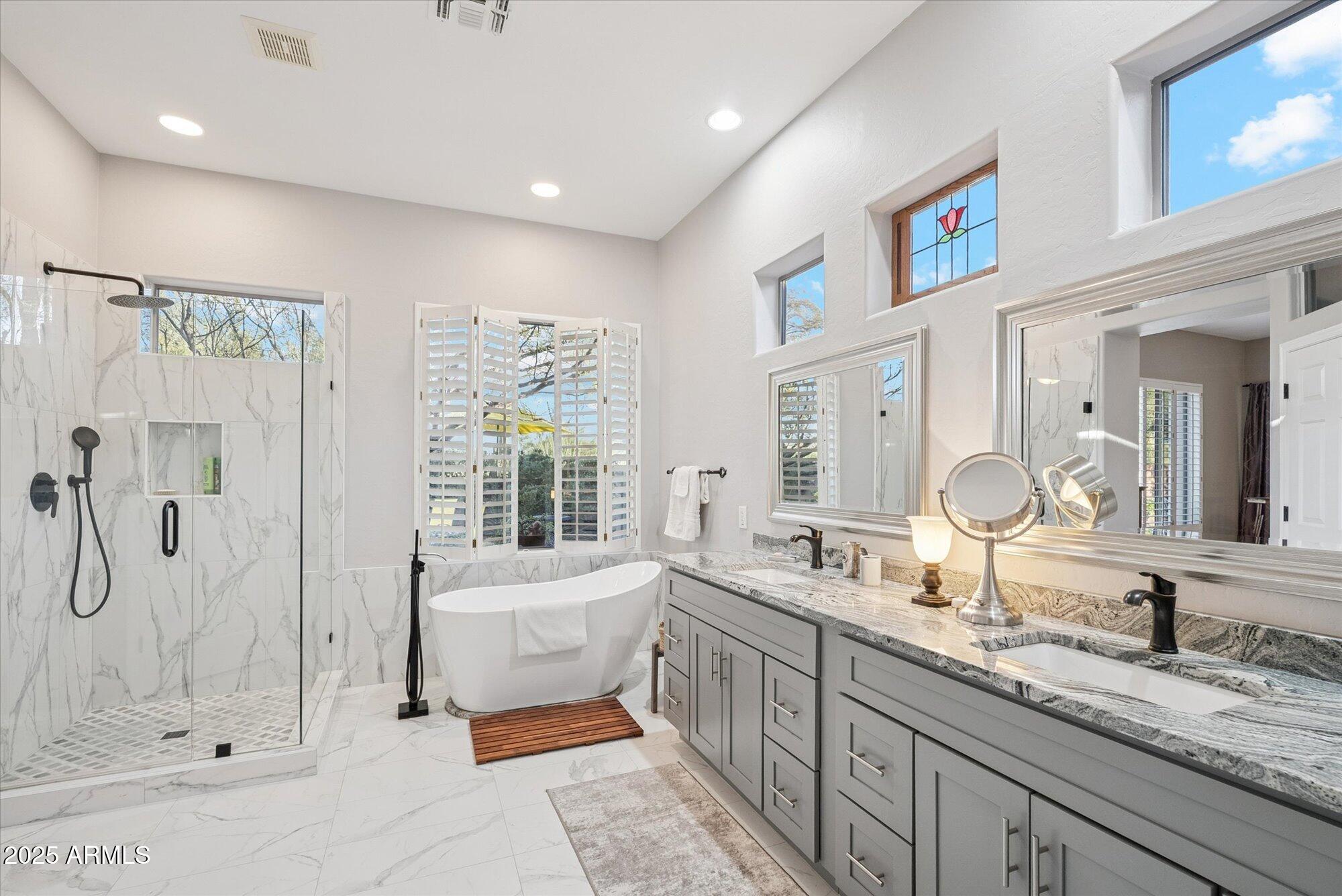 Anthem, Arizona 85086, United States, 2 Bedrooms Bedrooms, ,2 BathroomsBathrooms,Residential,Active,240172