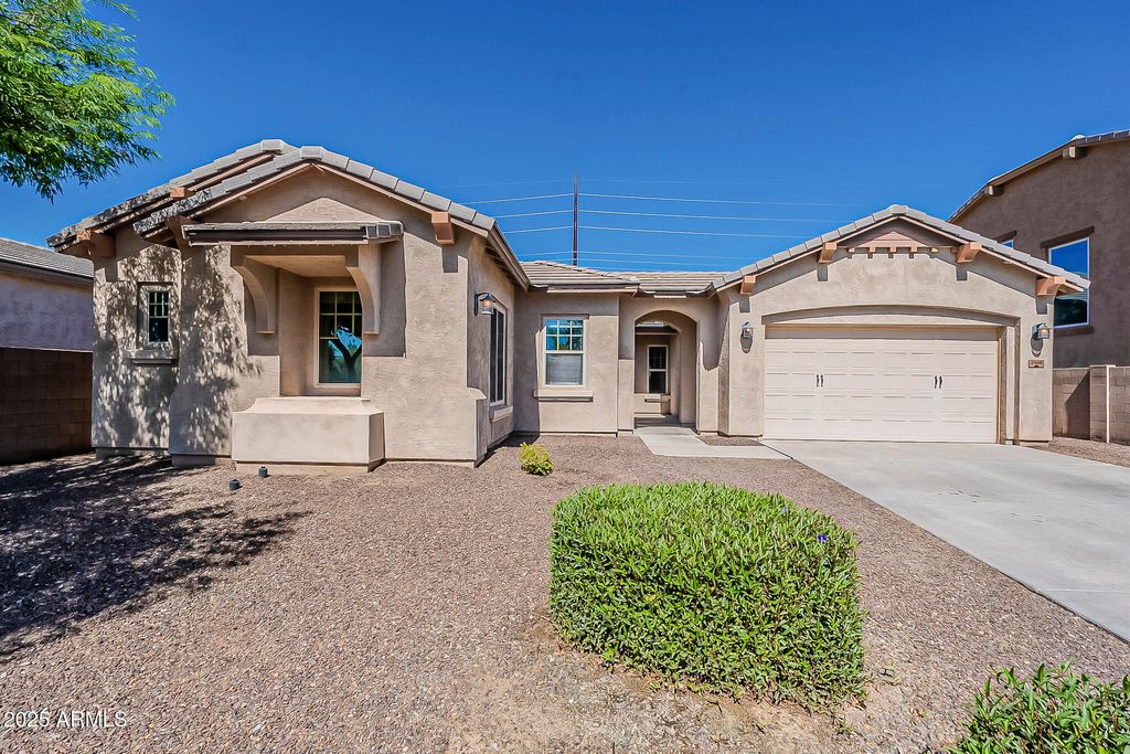 Photo of 2960 E Derringer Way, Gilbert, AZ 85297 (MLS # 6928244)