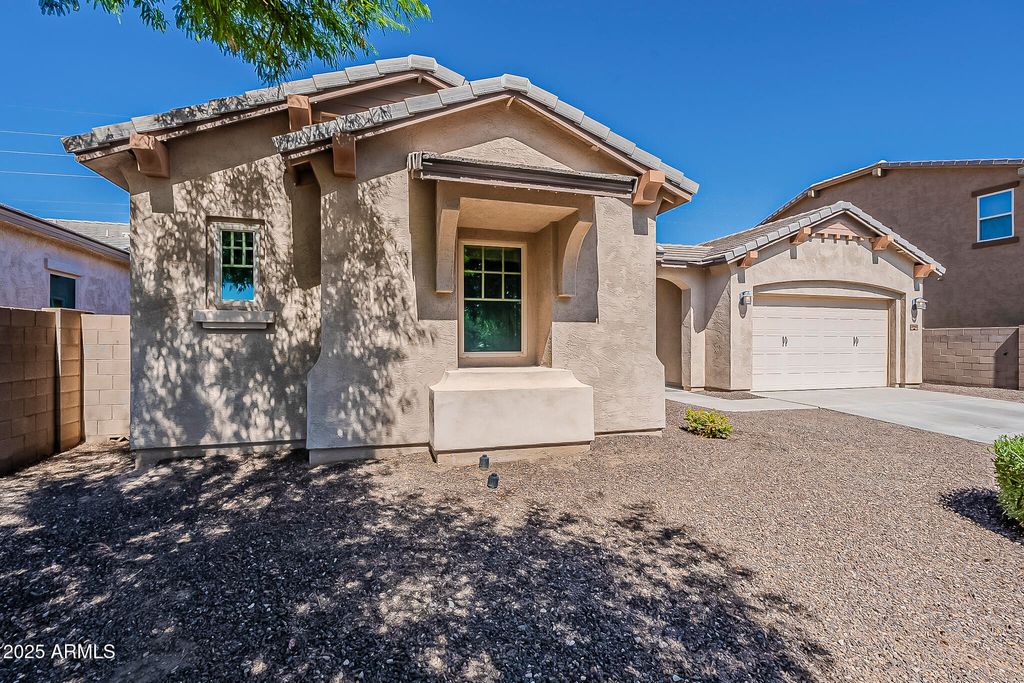 Photo of 2960 E Derringer Way, Gilbert, AZ 85297 (MLS # 6928244)