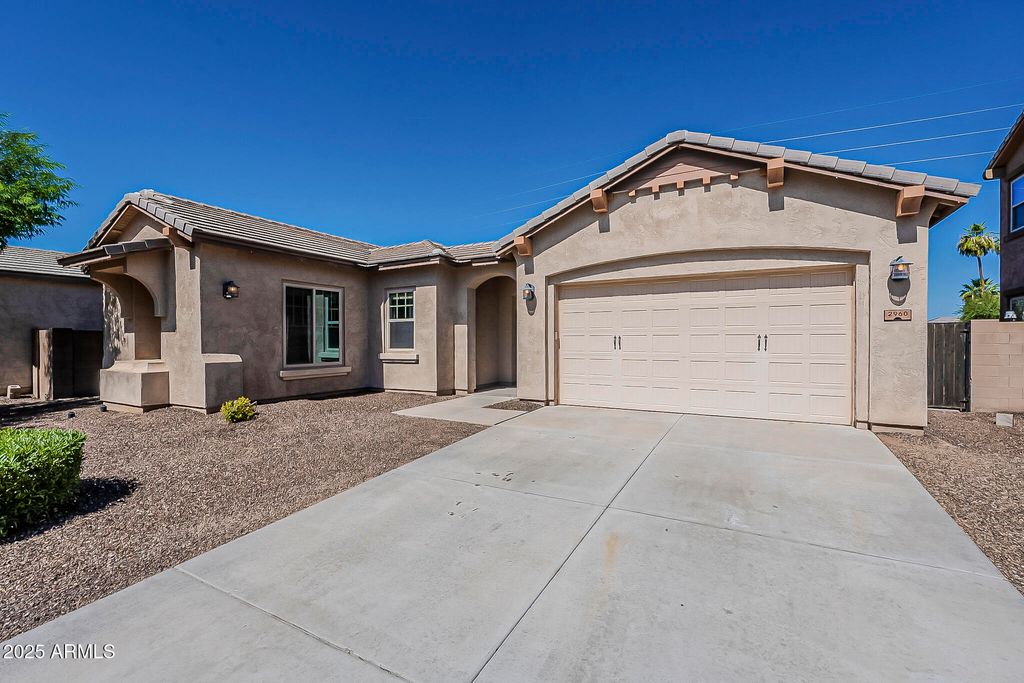 Photo of 2960 E Derringer Way, Gilbert, AZ 85297 (MLS # 6928244)