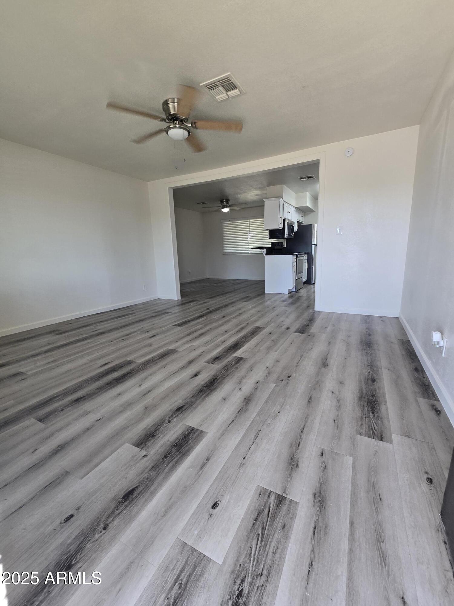 2048 W PECAN Road