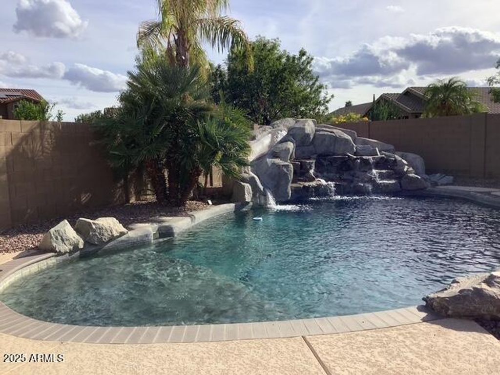 Photo of 3849 E Wildhorse Drive, Gilbert, AZ 85297 (MLS # 6949467)