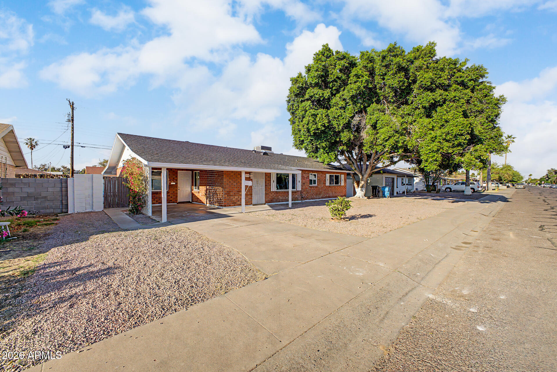 3416 W MCLELLAN Boulevard