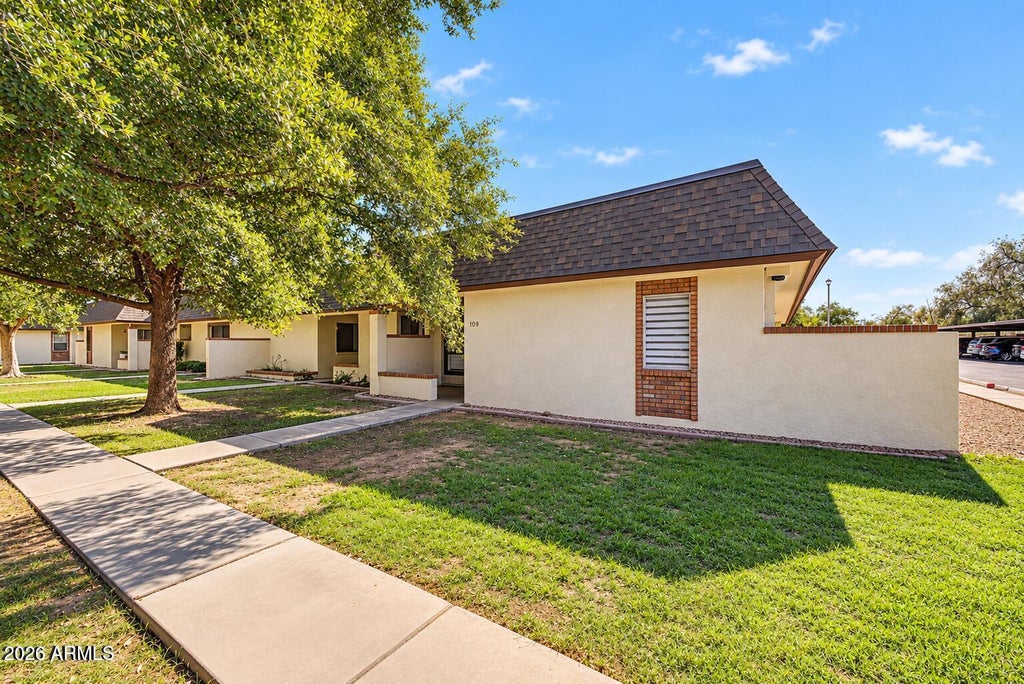 Photo of 8161 N 107th Avenue #109, Peoria, AZ 85345 (MLS # 7093033)
