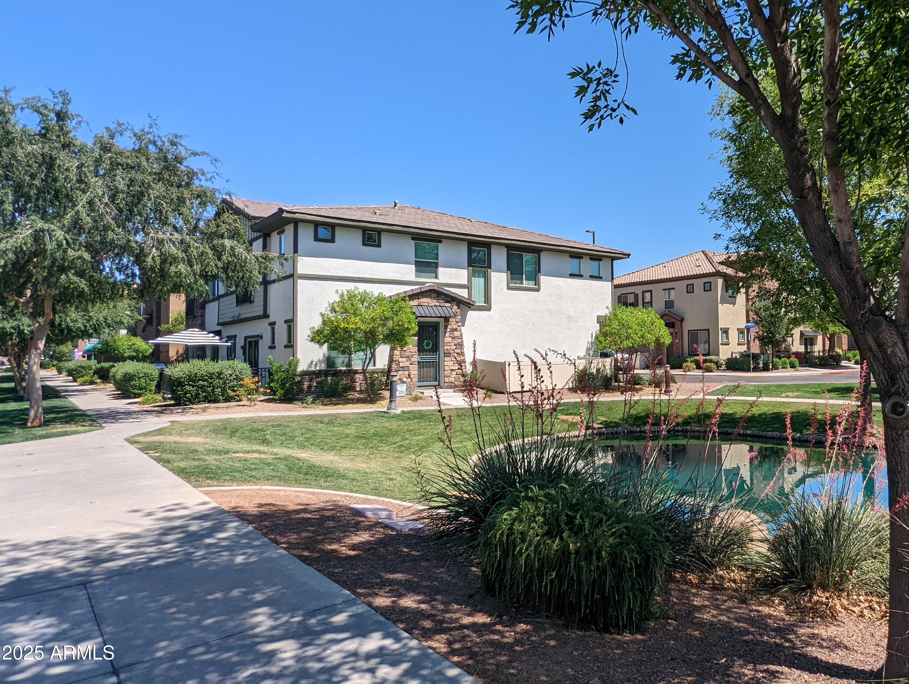 Search Homes 2 1814 E BRIDGEPORT Parkway 103
