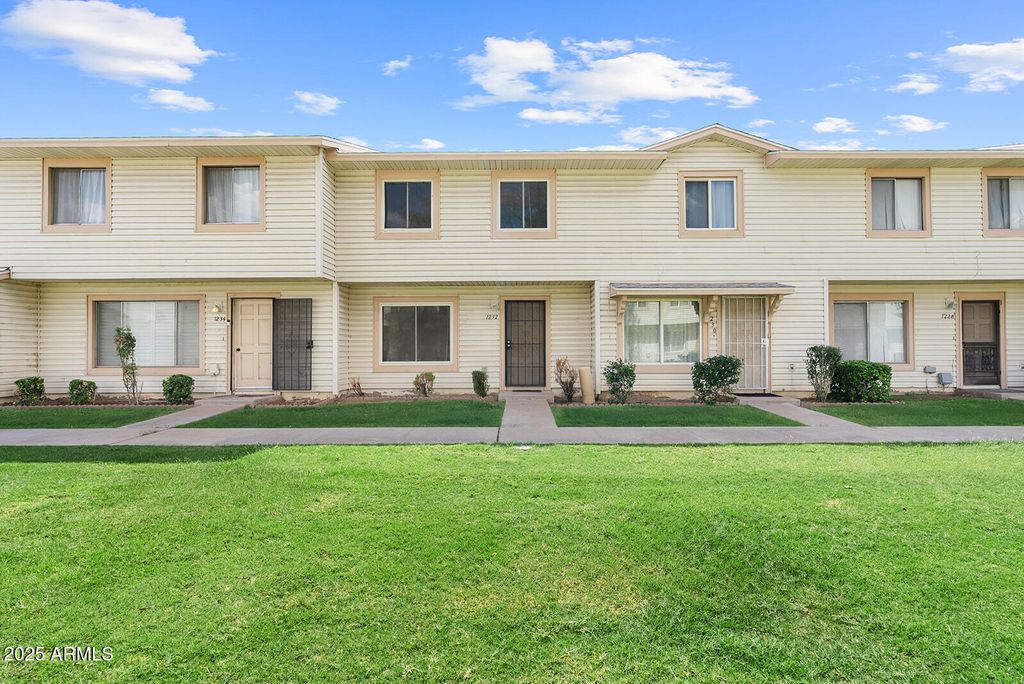 Photo of 1232 E Baker Drive, Tempe, AZ 85282 (MLS # 6927444)