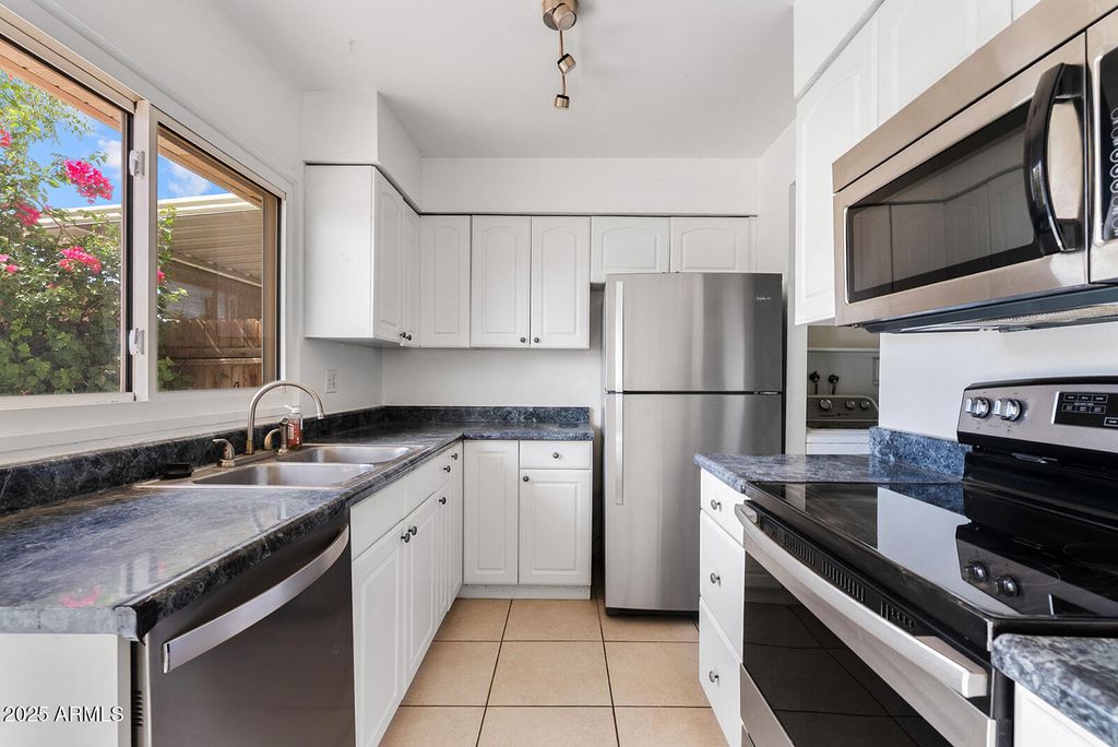 Photo of 1232 E Baker Drive, Tempe, AZ 85282 (MLS # 6927444)