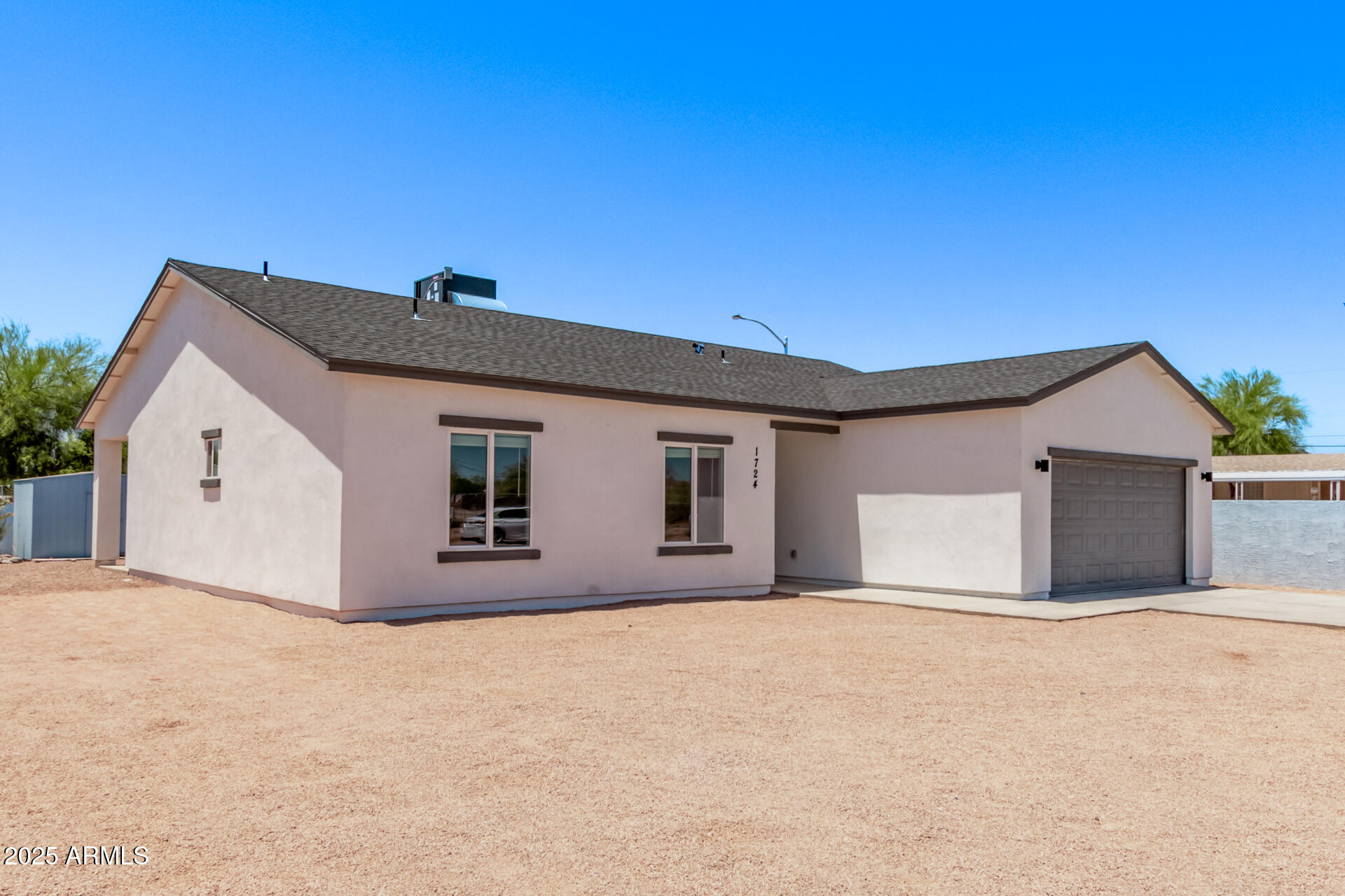 1724 N MAIN Drive