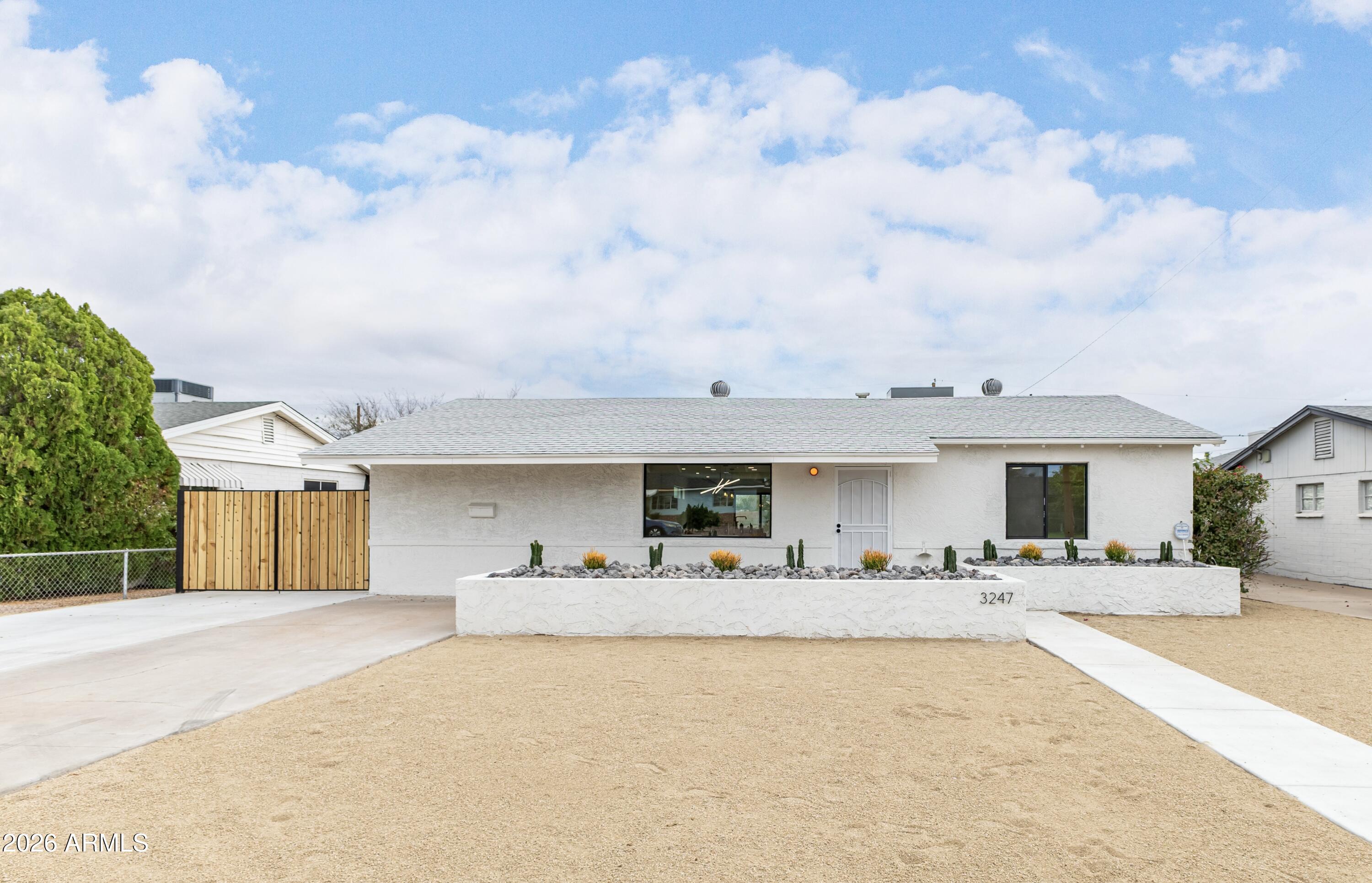 3247 E SHERIDAN Street