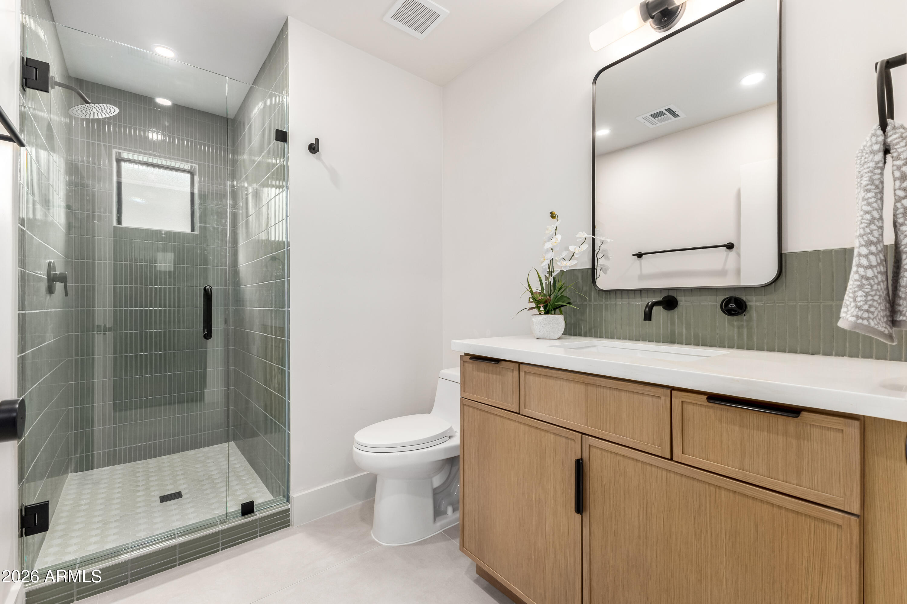 3247 E SHERIDAN Street