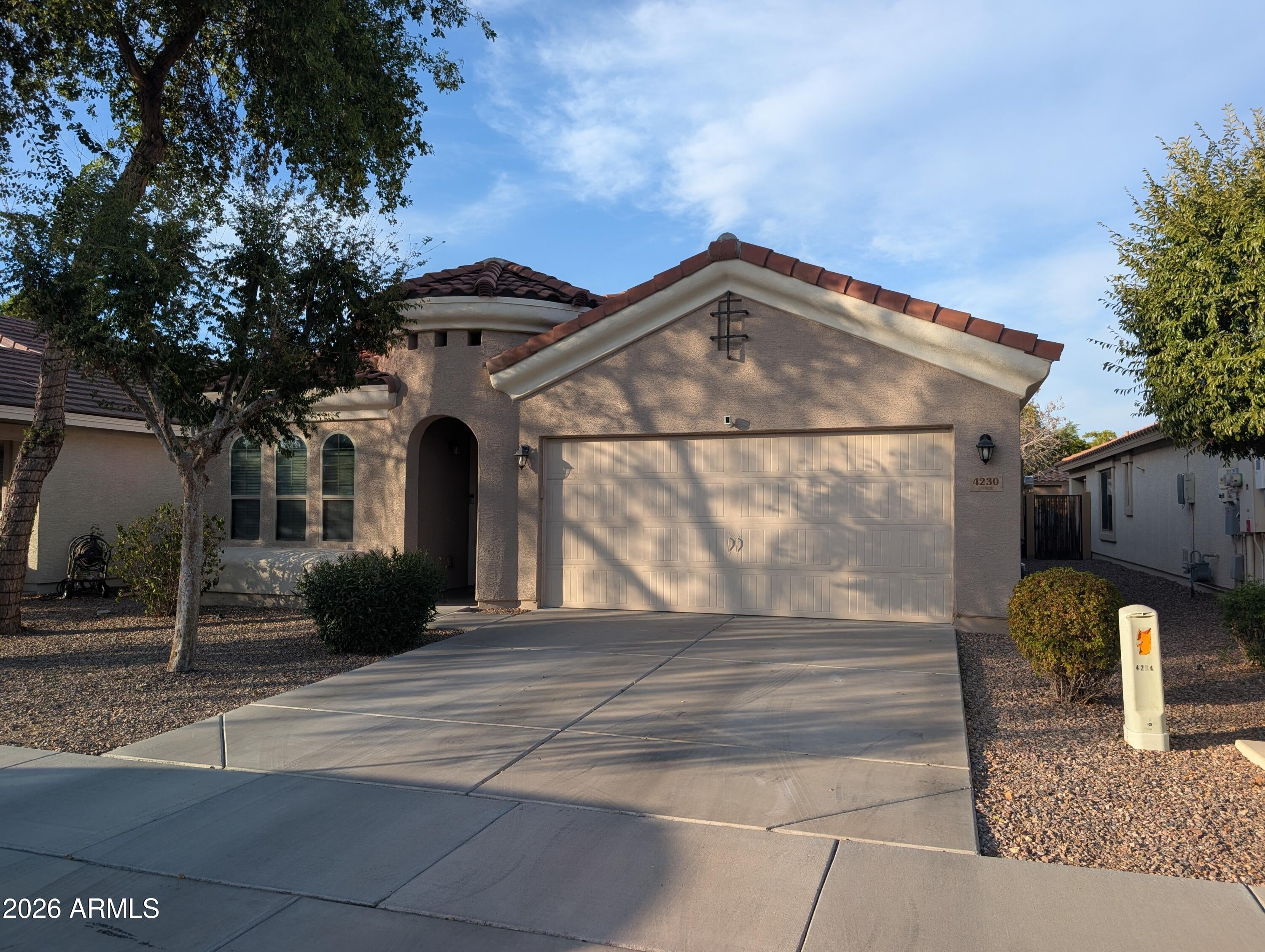 4230 E SANDY Way