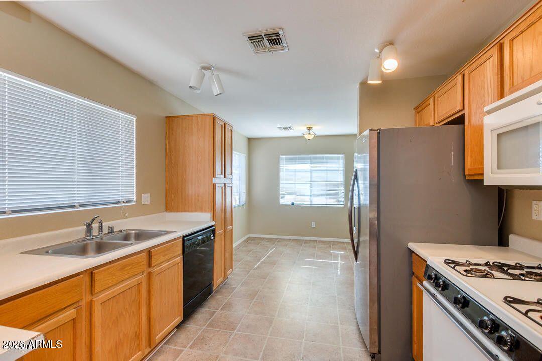 12318 W PERSHING Street