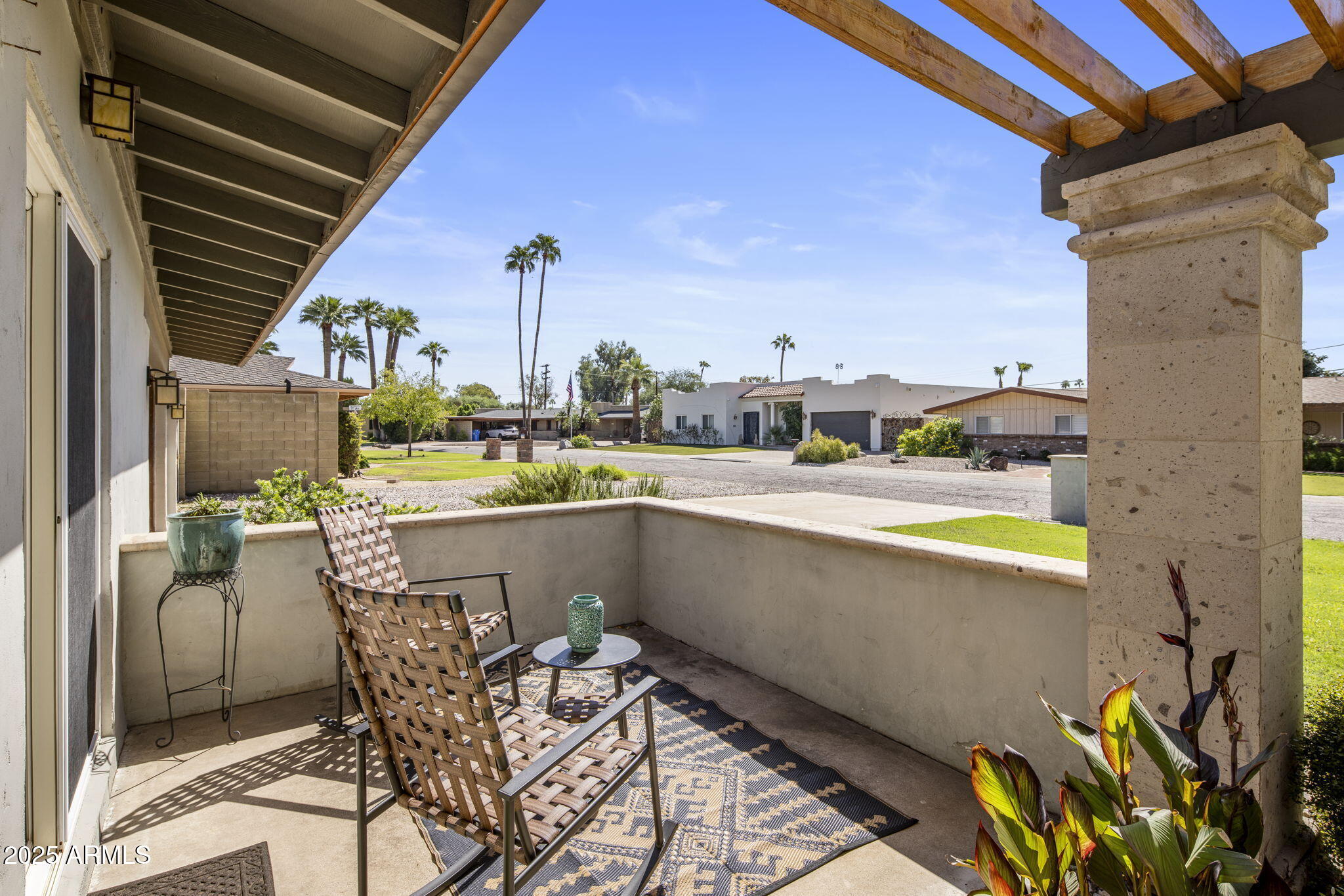 116 W SEMINOLE Drive
