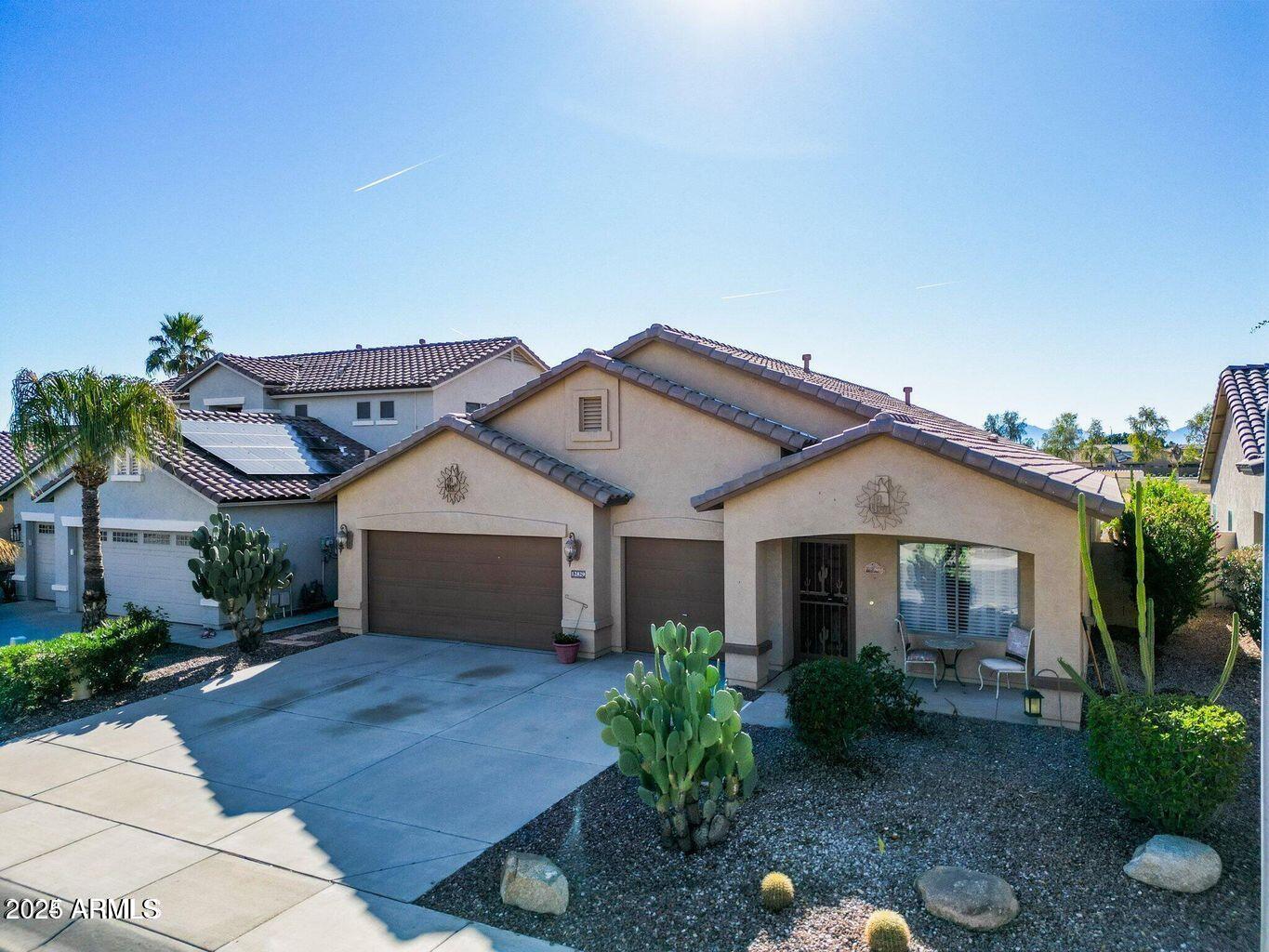 12829 W WHITTON Avenue