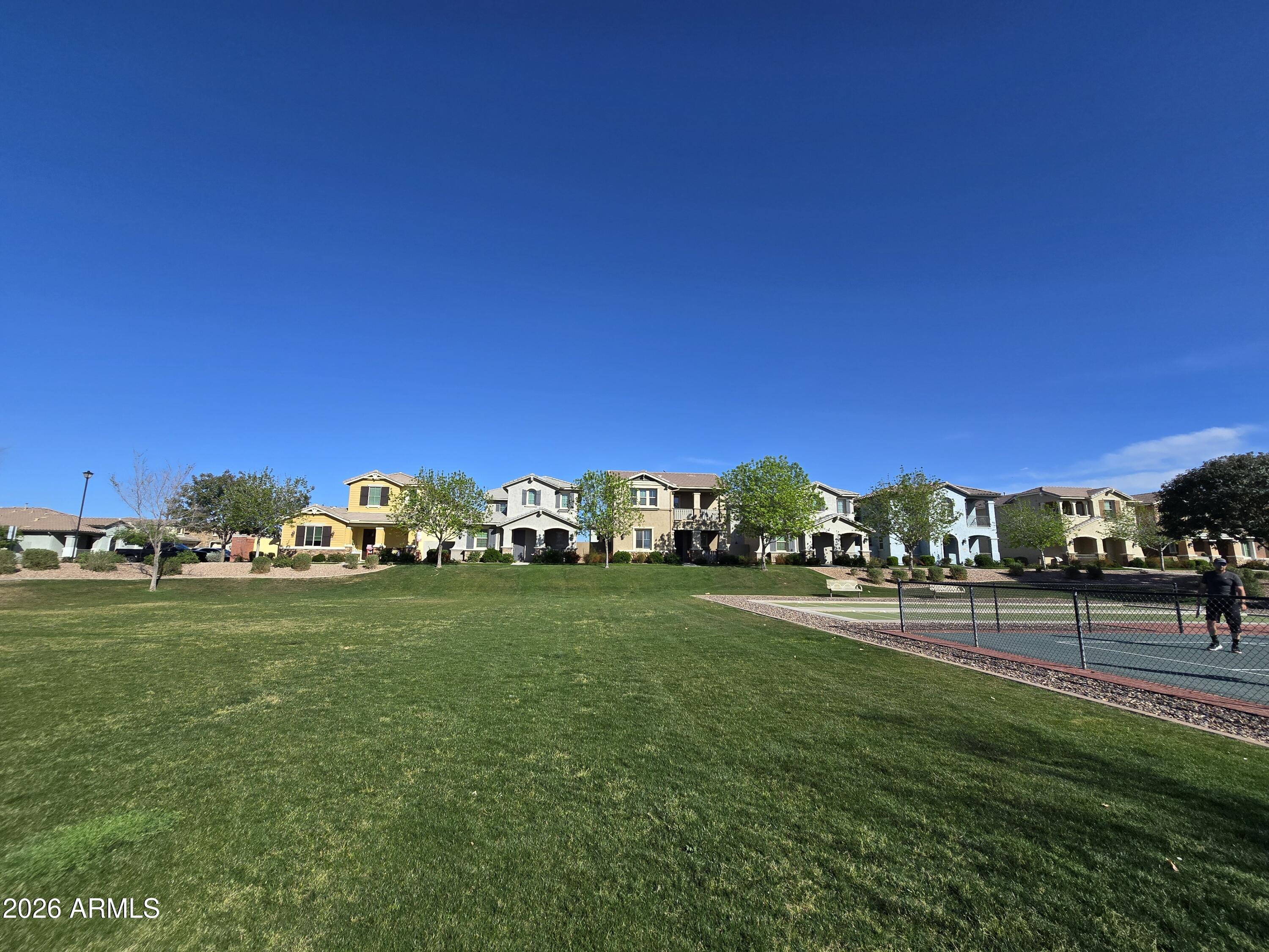 3843 E TURLEY Street