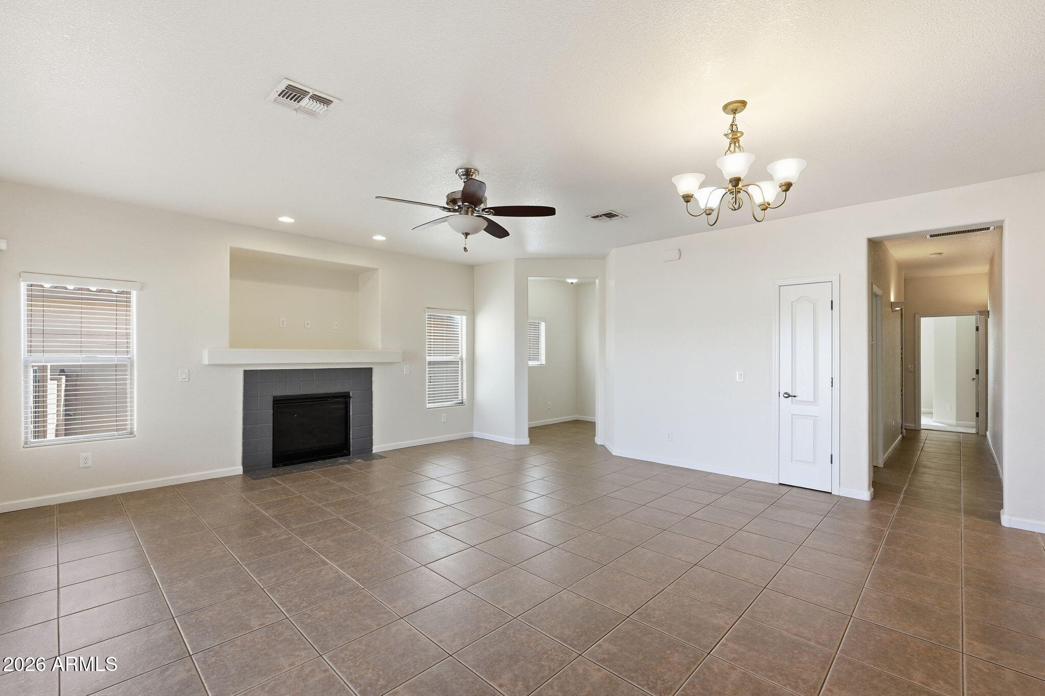 1093 ESTANCIA Drive