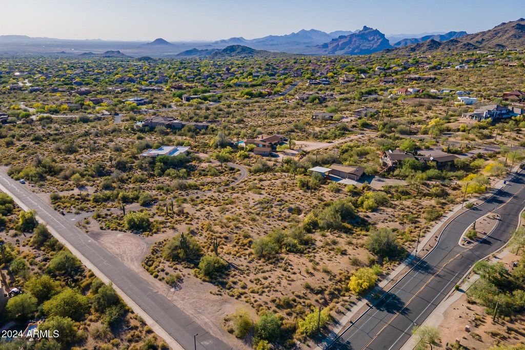 Photo of 0 N Hawes Road #-, Mesa, AZ 85207 (MLS # 6781292)