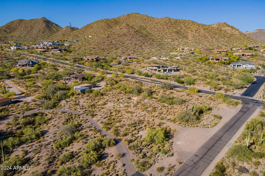 Photo of 0 N Hawes Road #-, Mesa, AZ 85207 (MLS # 6781292)