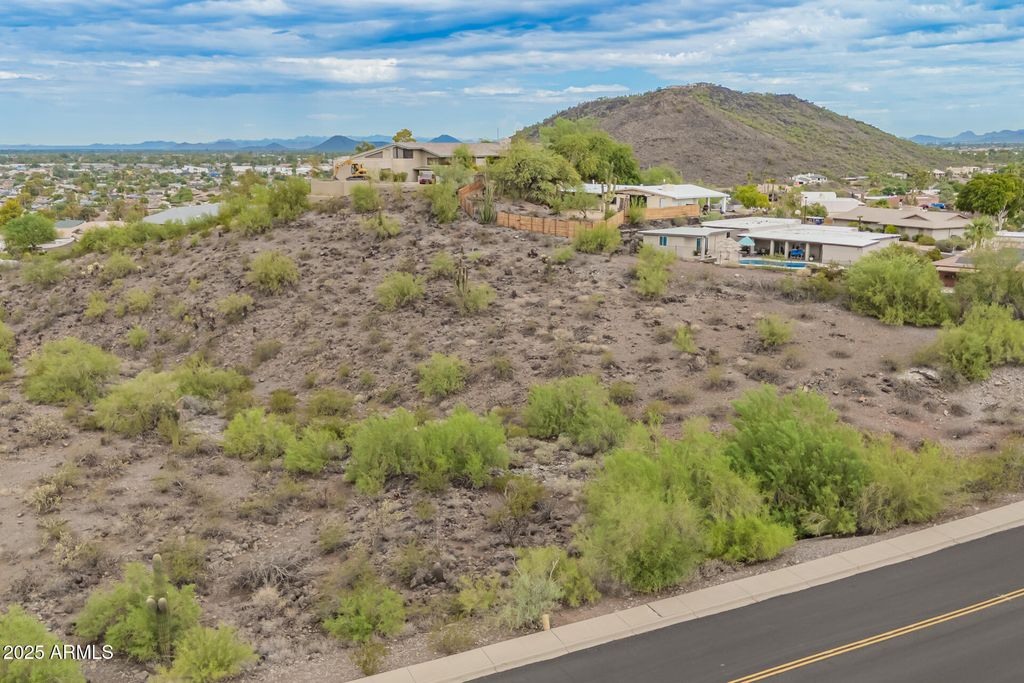 Photo of 12861 N 8th Avenue #-, Phoenix, AZ 85029 (MLS # 6912742)