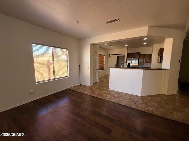 26140 W RUNION Drive