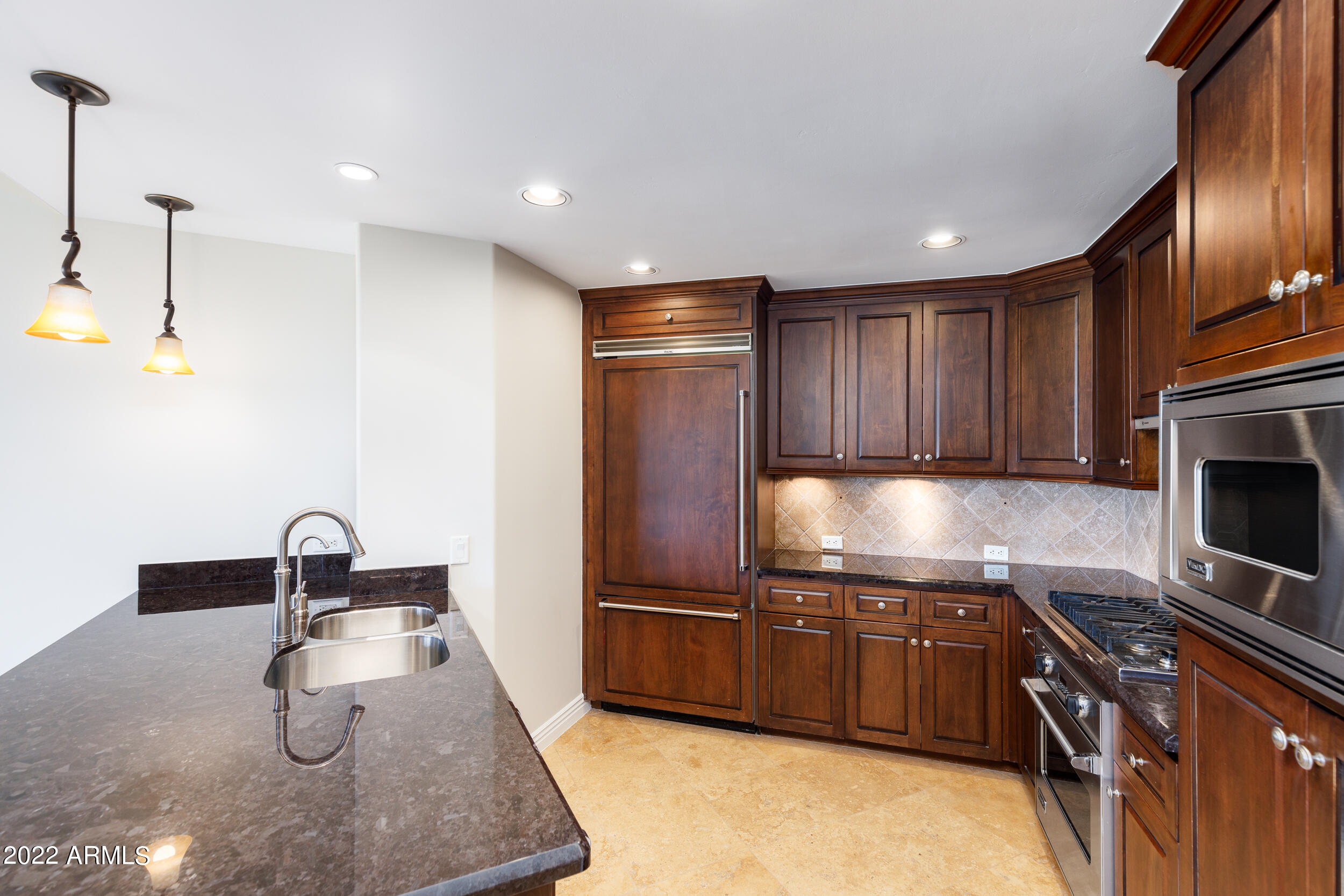 7175 E Camelback Road 307