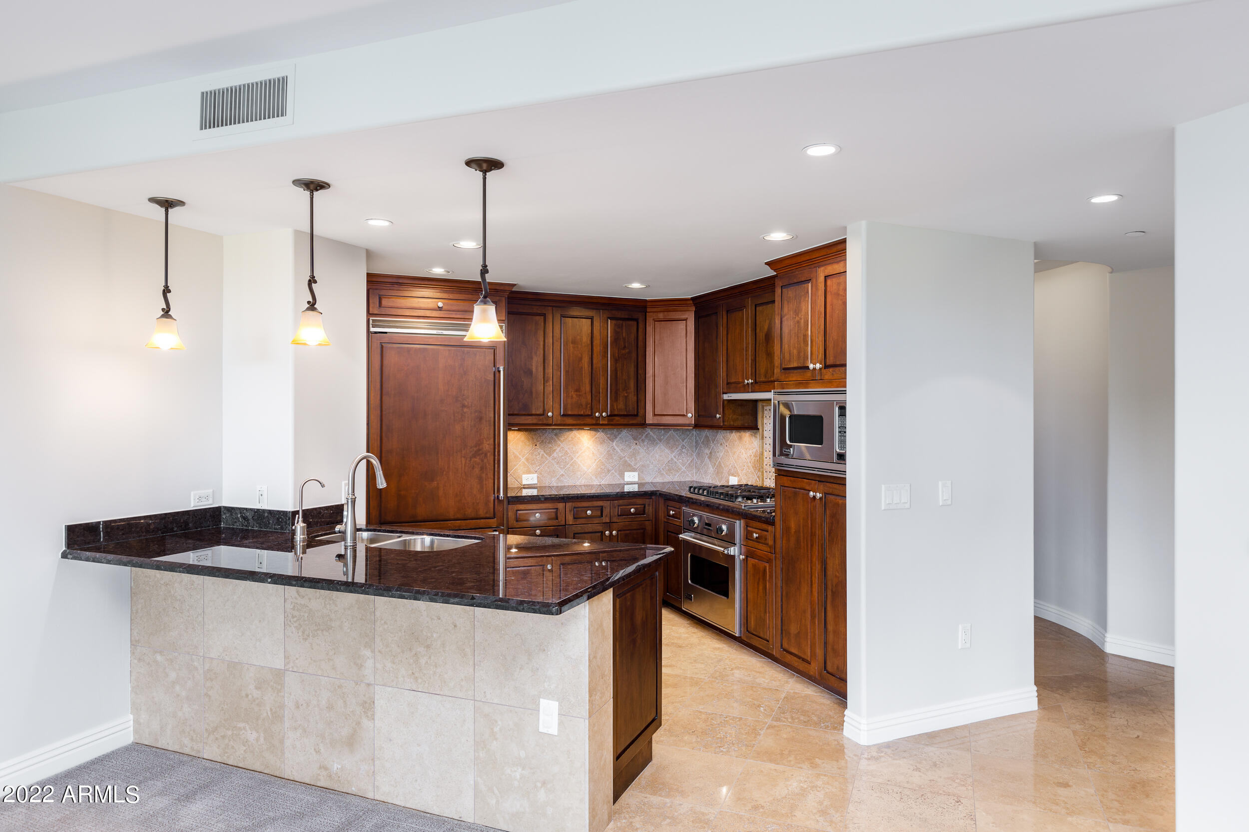 7175 E Camelback Road 307