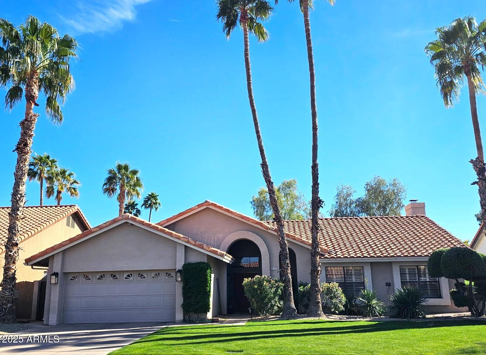 9763 E DREYFUS Avenue