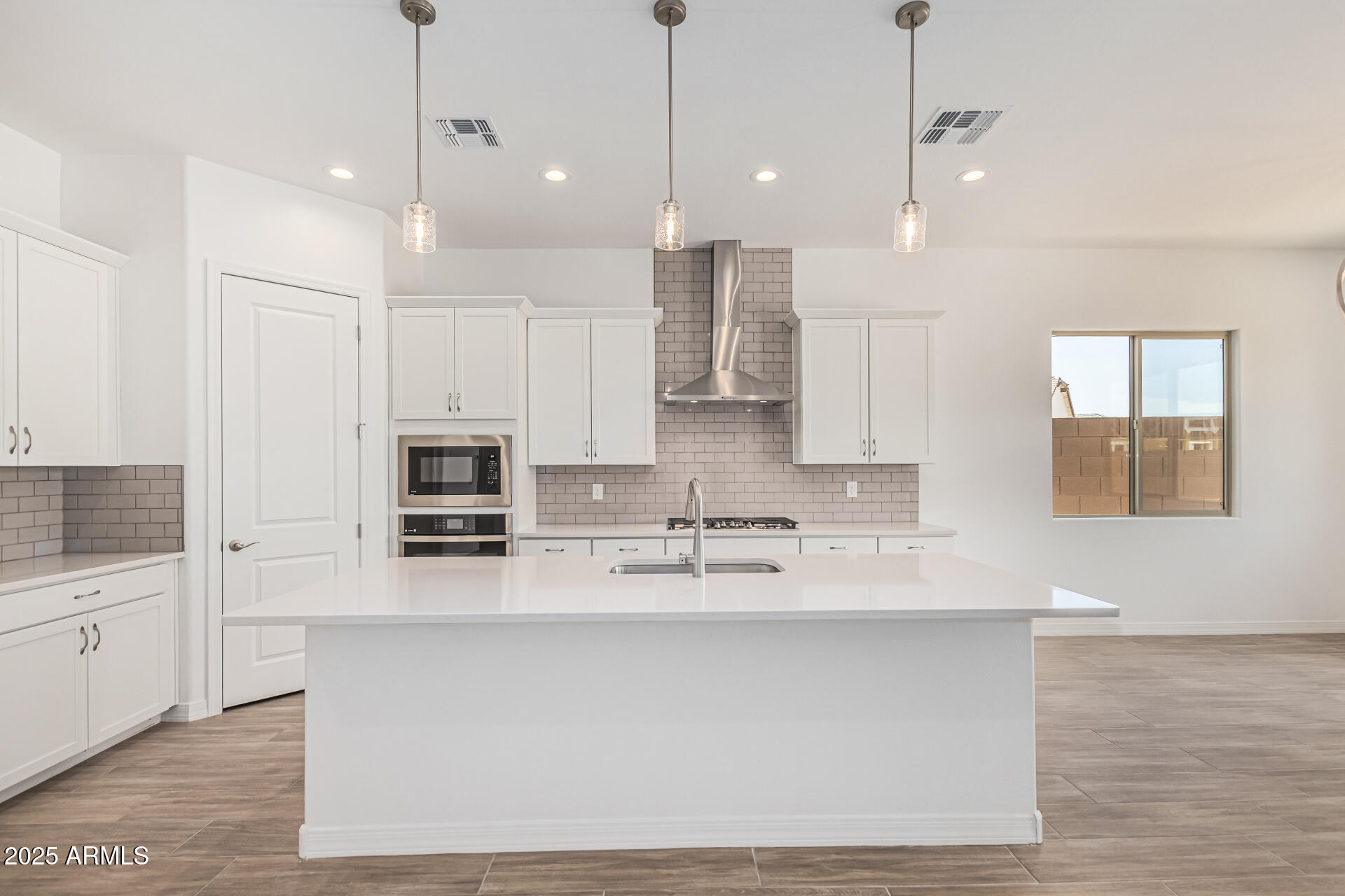 16494 W CREEDANCE Boulevard