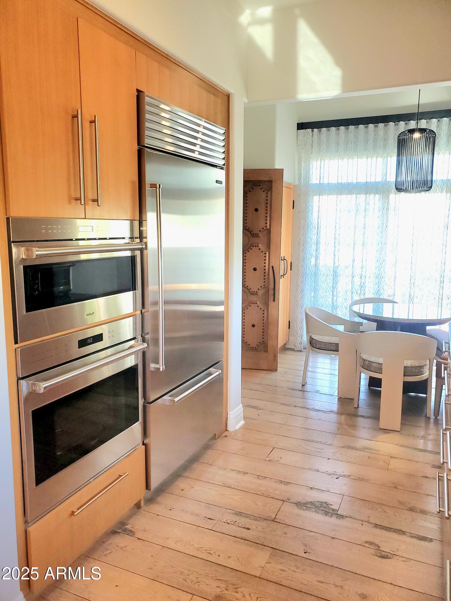 4515 N PHOENICIAN Place E 7707