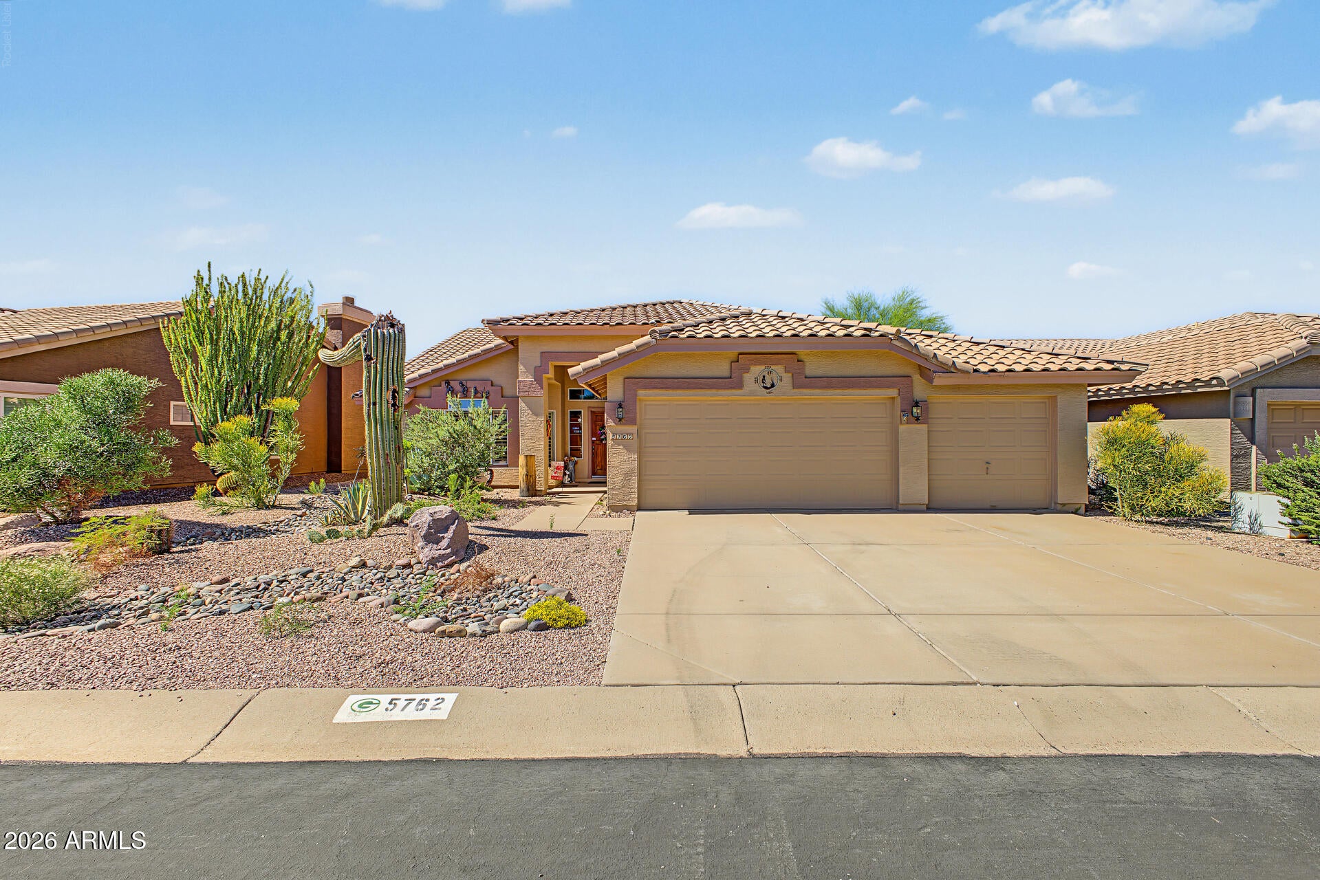 5762 S FEATHER BUSH Drive