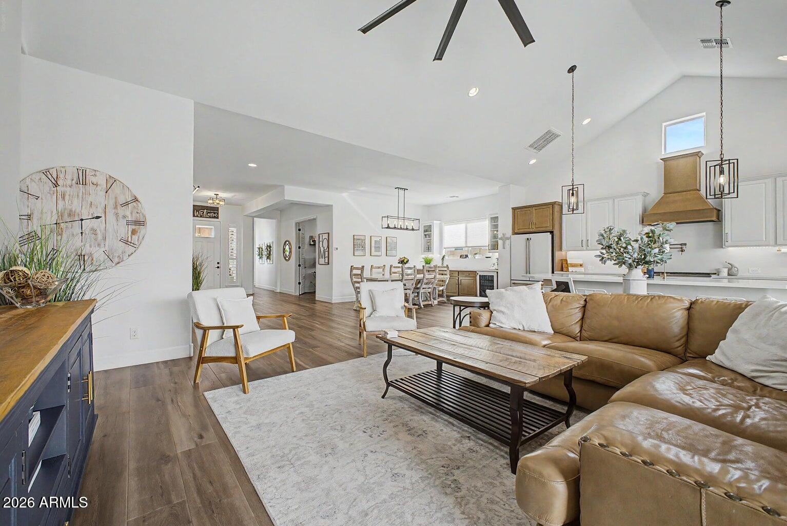 1016 W RIDGE Road