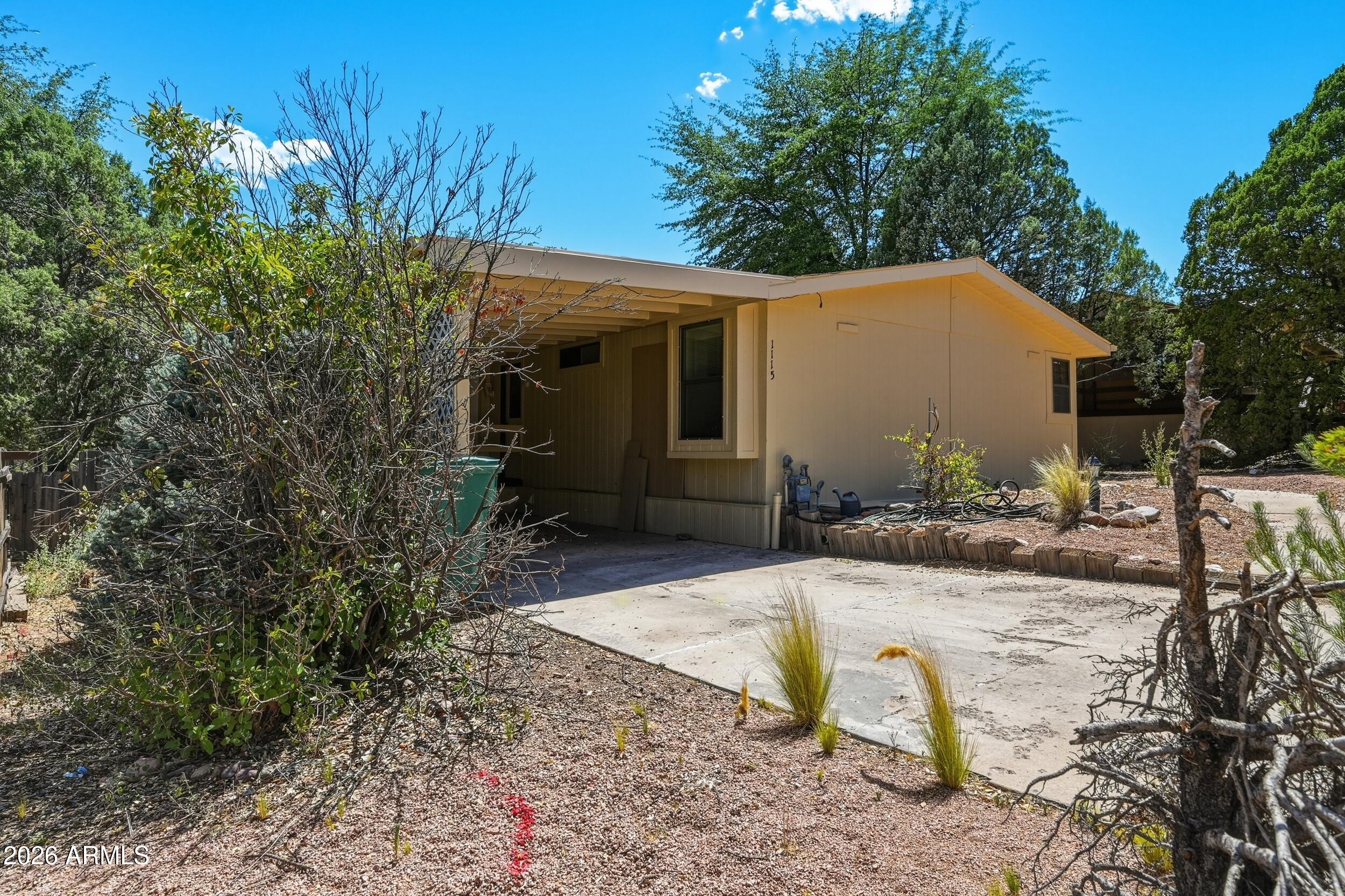 1115 W DRIFTWOOD Drive