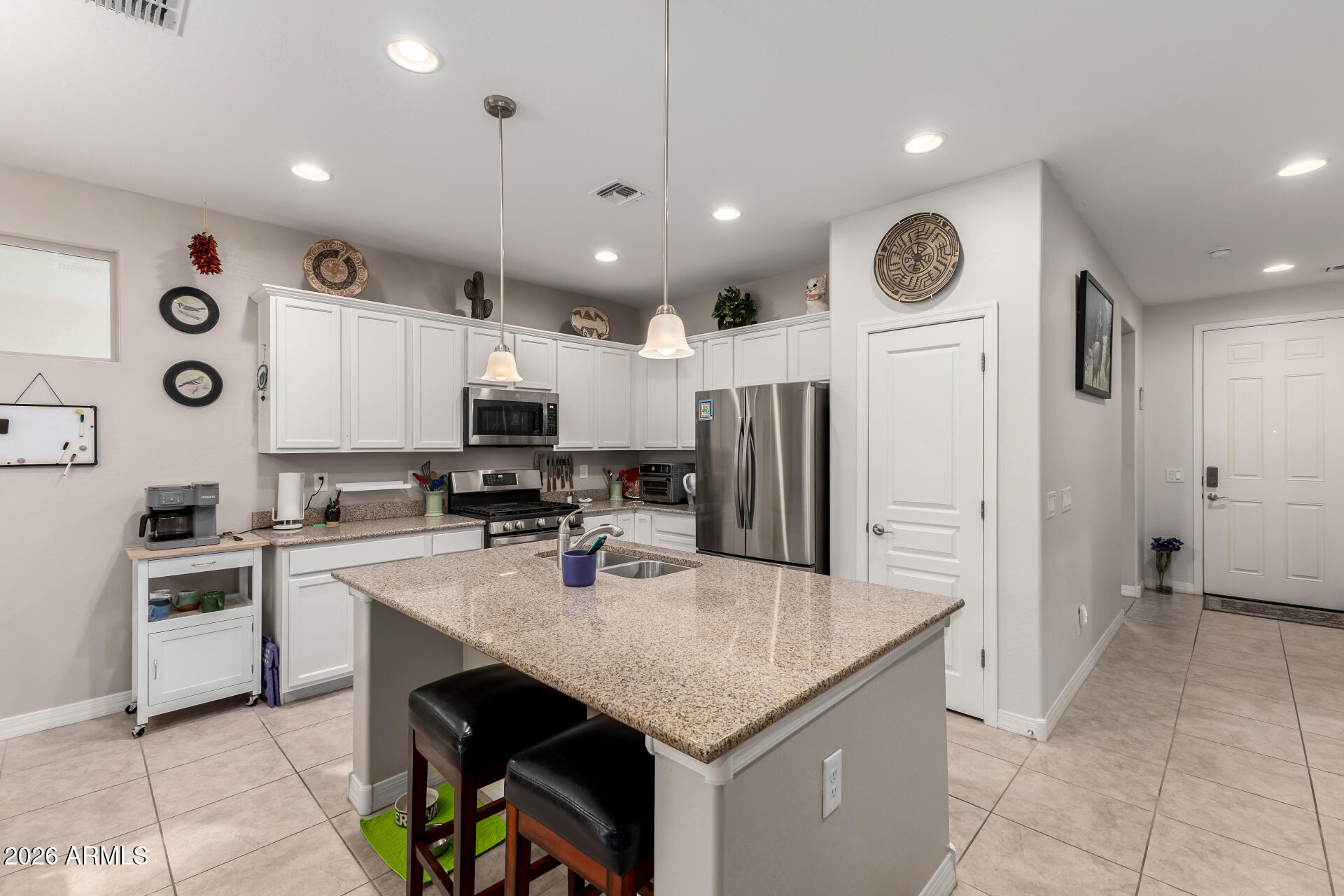 41615 W CALIENTE Drive