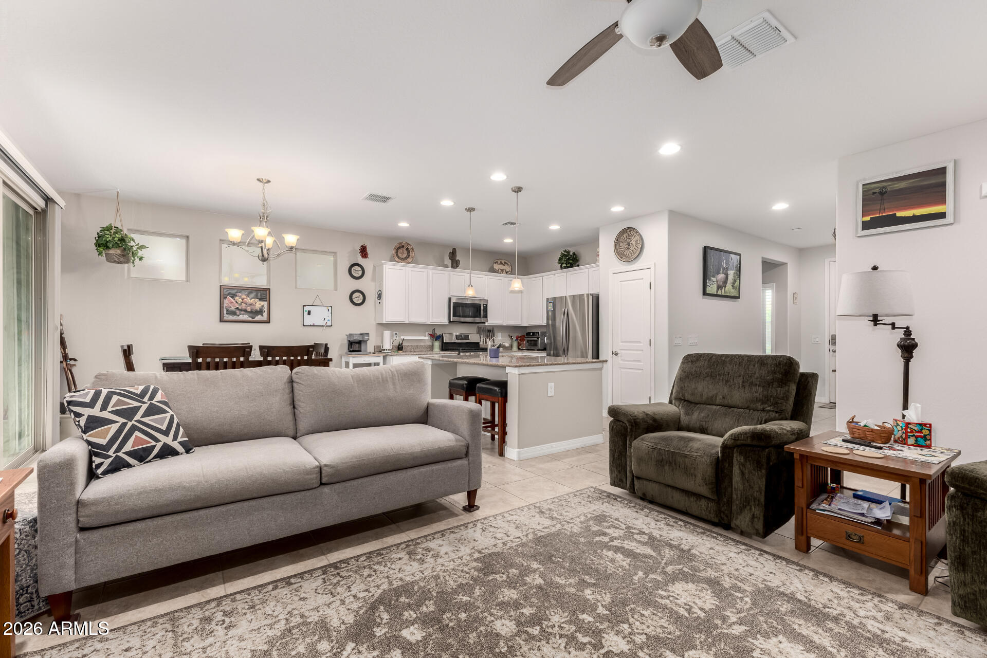 41615 W CALIENTE Drive