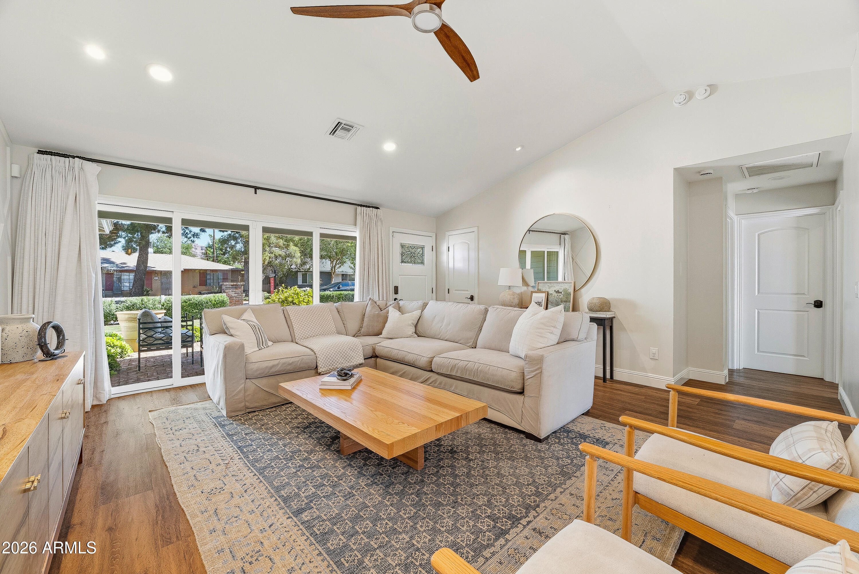 INDIAN VILLA AMD - Residential