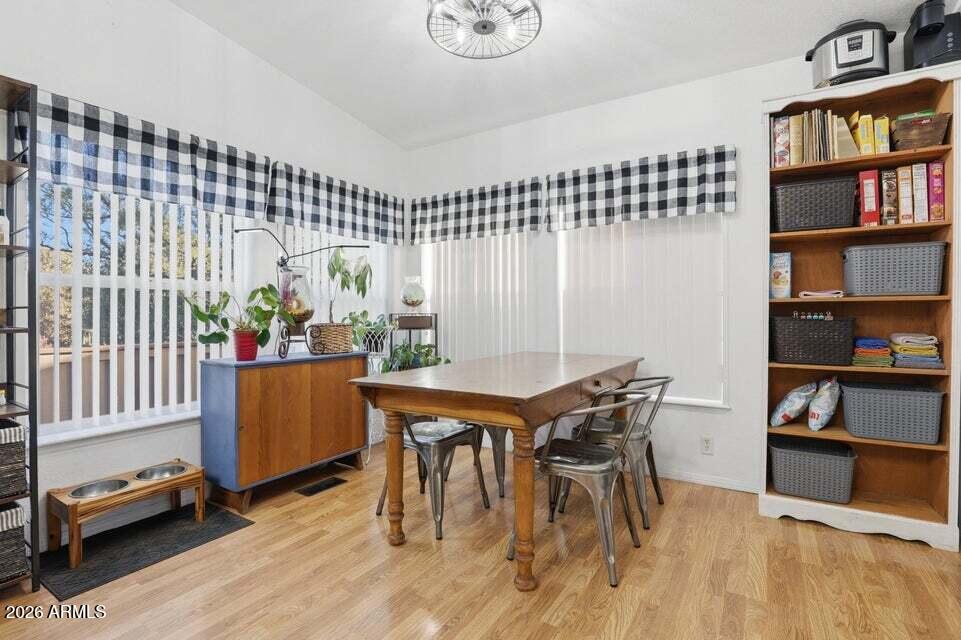 602 N MANZANITA Drive