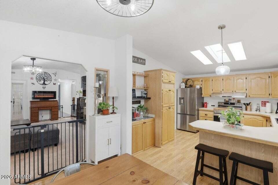 602 N MANZANITA Drive