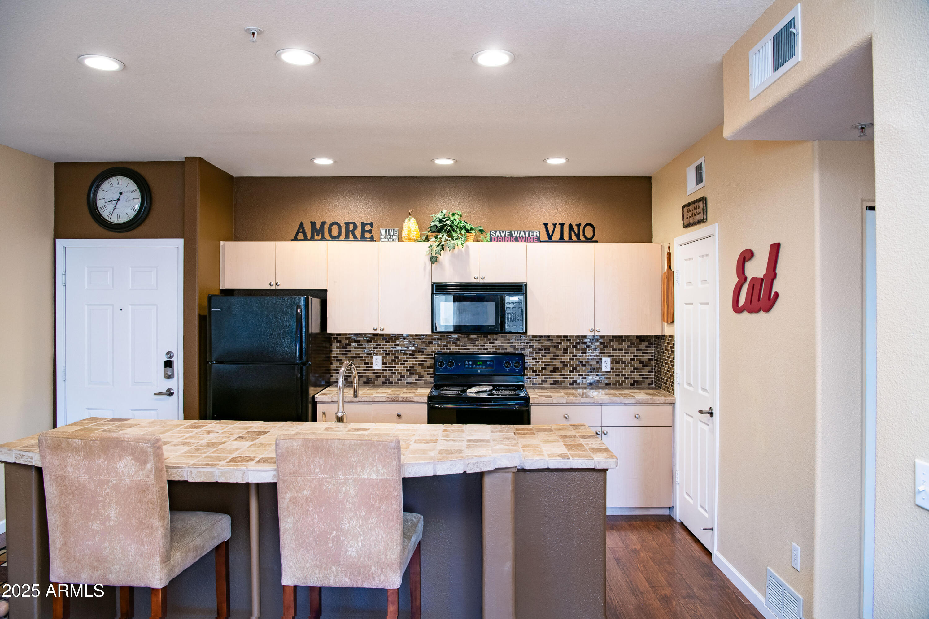18416 N CAVE CREEK Road 3050