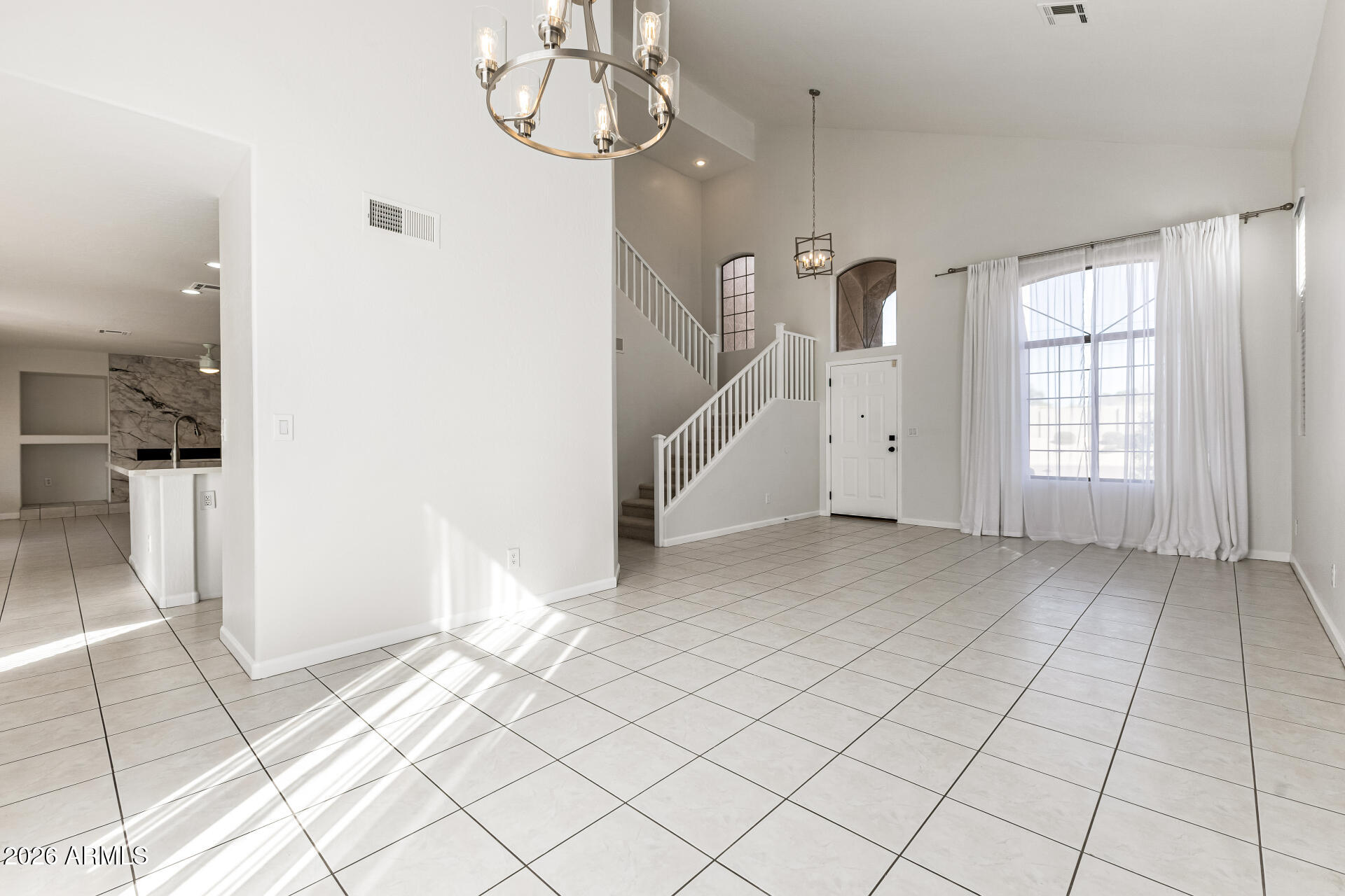 6203 E JUNIPER Avenue