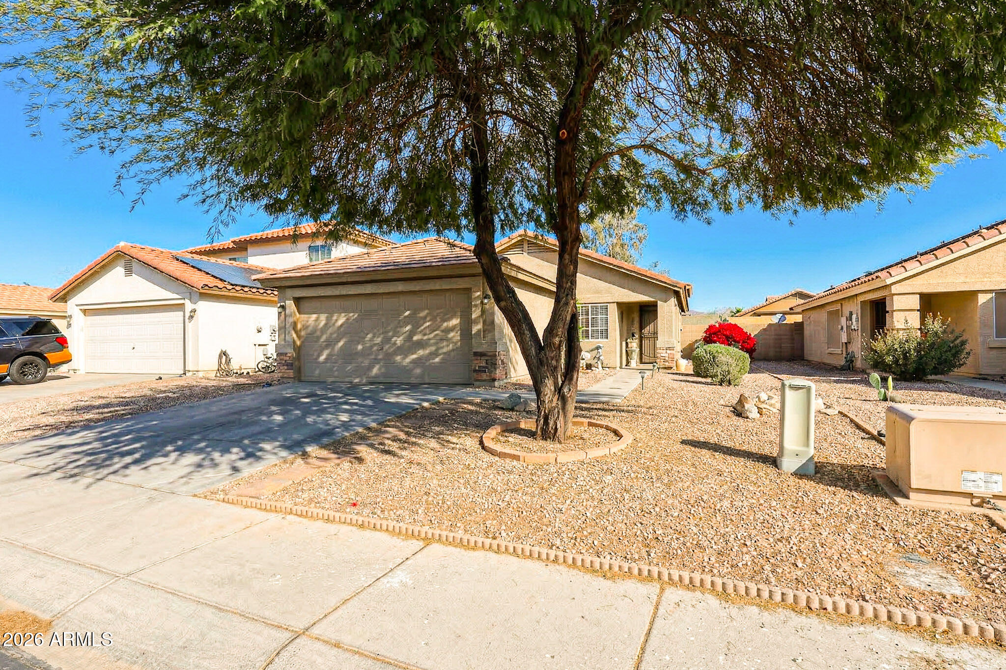 22832 W CANTILEVER Street