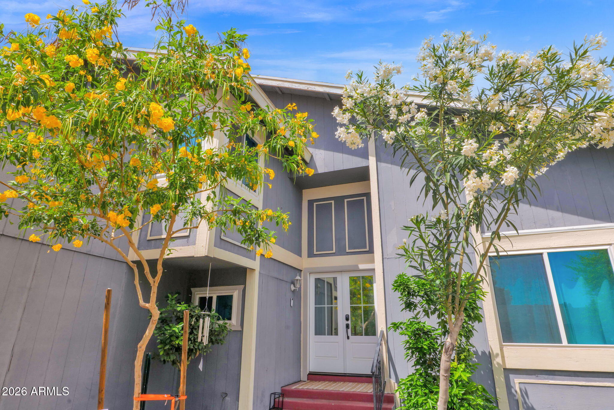 2420 W MANDALAY Lane