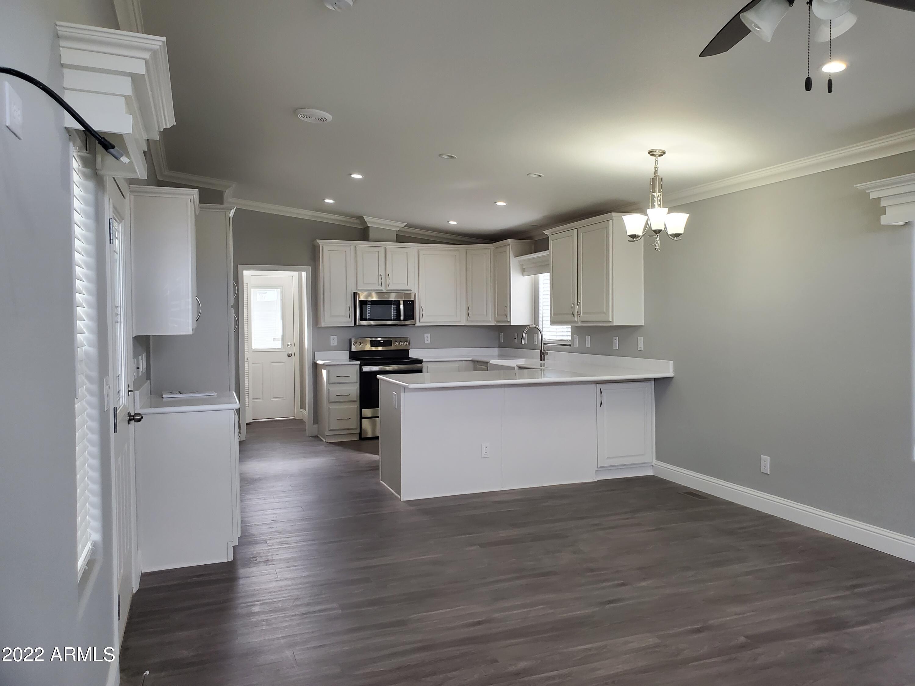 7750 E BROADWAY Road 857