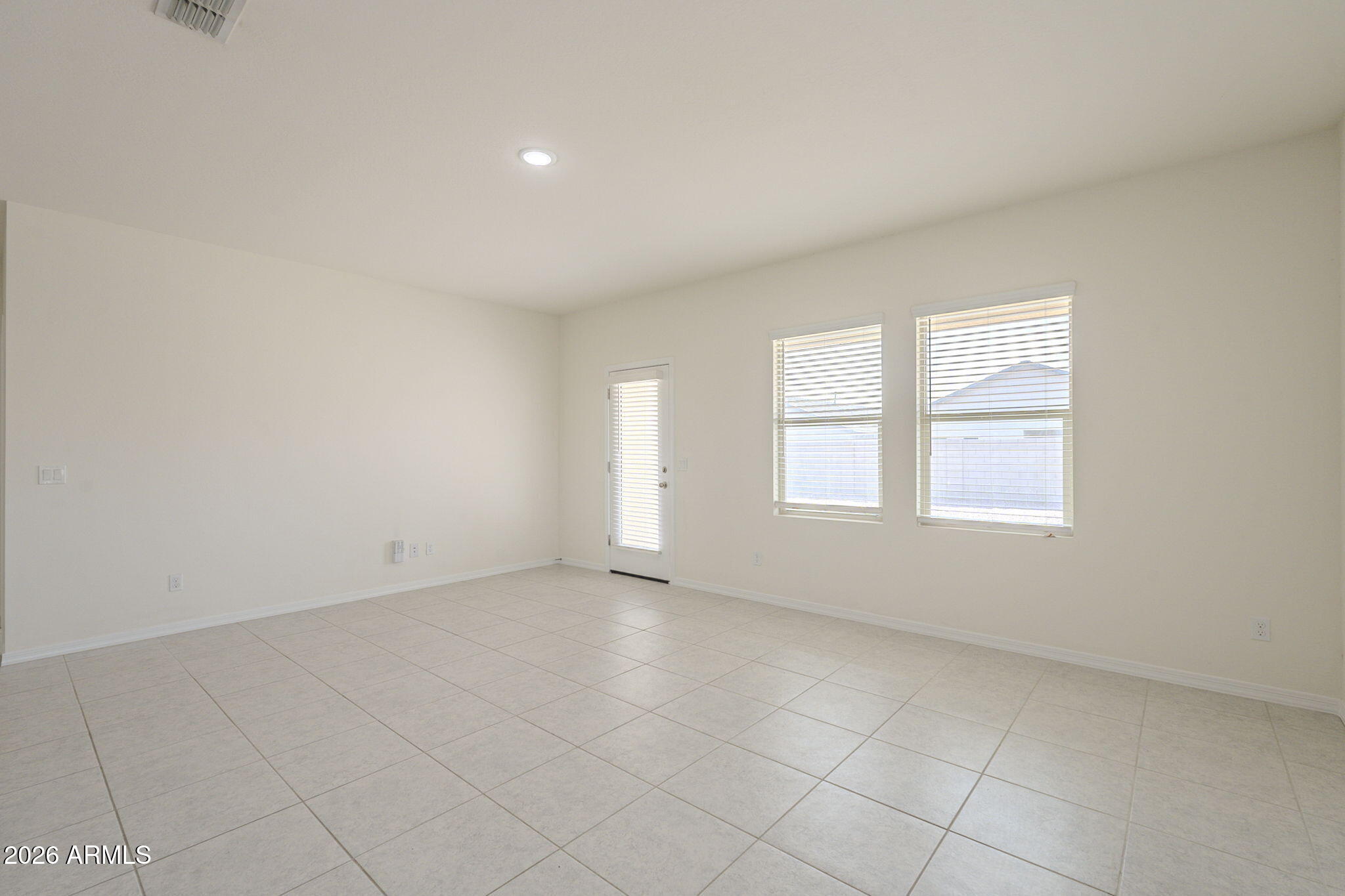 19409 W COOLIDGE Street