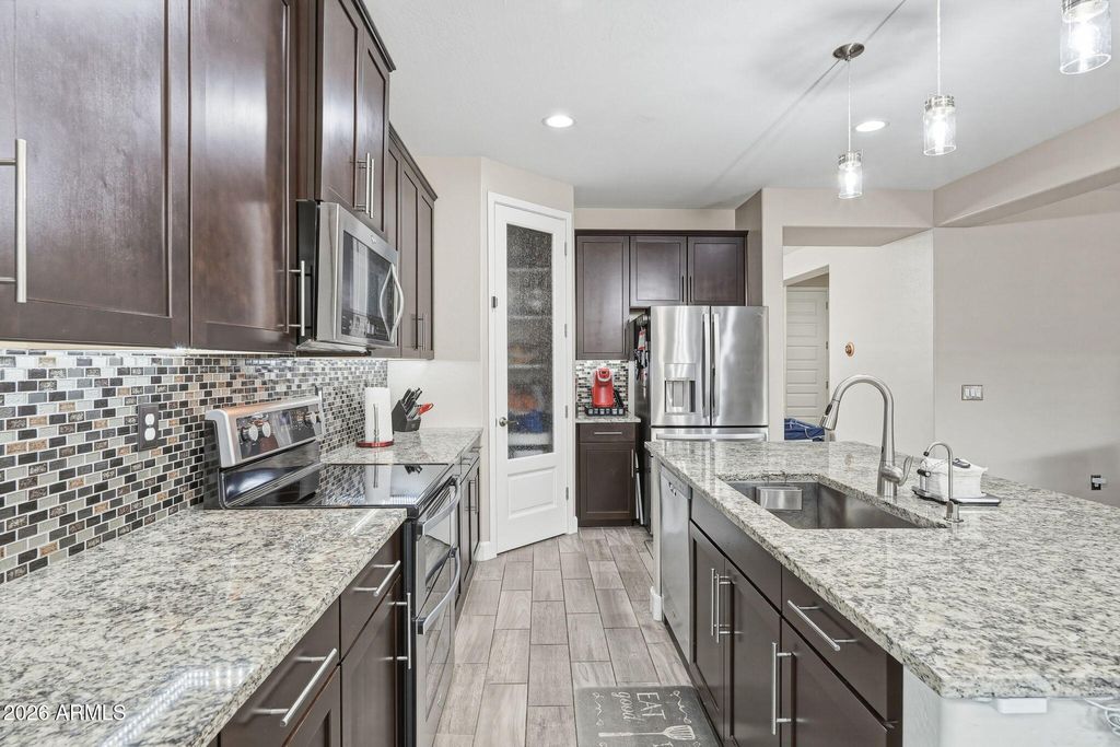 Photo of 5012 S Girard Street, Gilbert, AZ 85298 (MLS # 6986488)