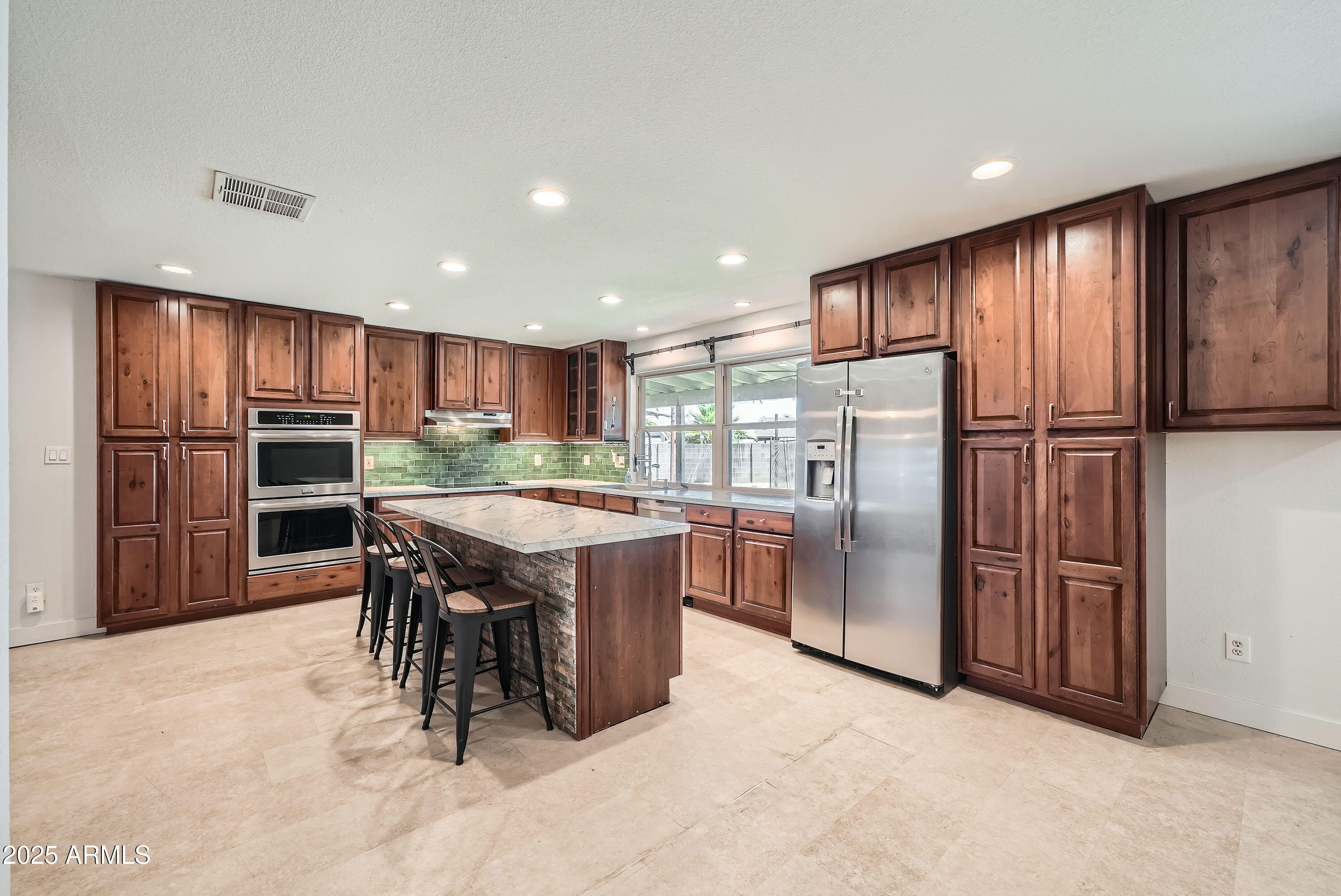 Homes 4 2164 E JEROME Avenue
